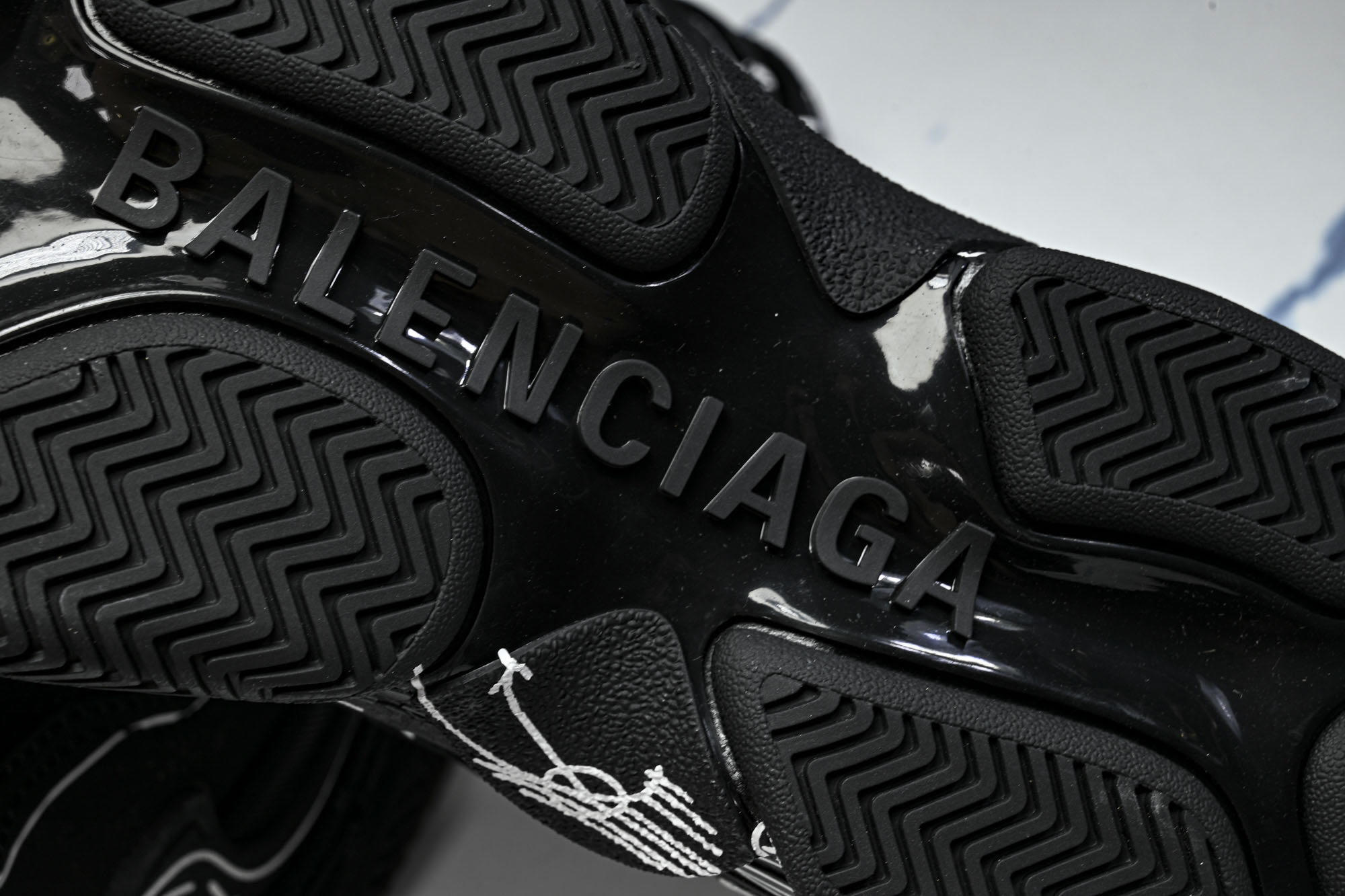纯原 Balenciaga Triple S 巴黎世家复古老爹鞋 W2FW6-0102 #YZ018-5 原标原盒 最高 纯原 Balenciaga Triple S 巴黎世家复古老爹鞋 W2FW6-0102 #YZ018-5 原标原盒 最高