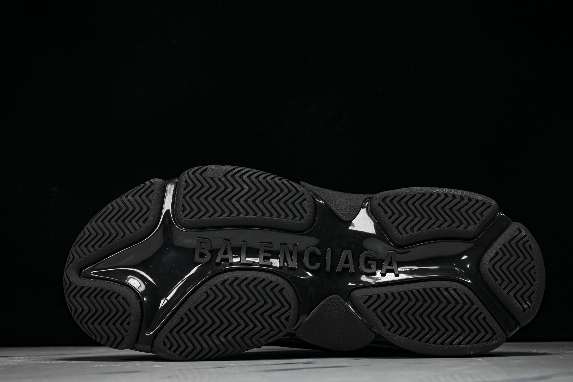 纯原 Balenciaga Triple S 巴黎世家复古老爹鞋 W2PAA-0102 #YZ018-5 原标原盒 最高 纯原 Balenciaga Triple S 巴黎世家复古老爹鞋 W2PAA-0102 #YZ018-5 原标原盒 最高