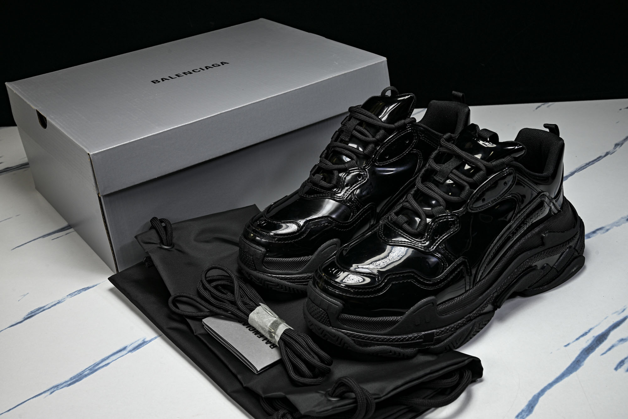 纯原 Balenciaga Triple S 巴黎世家复古老爹鞋 W2PAA-0102 #YZ018-5 原标原盒 最高 纯原 Balenciaga Triple S 巴黎世家复古老爹鞋 W2PAA-0102 #YZ018-5 原标原盒 最高