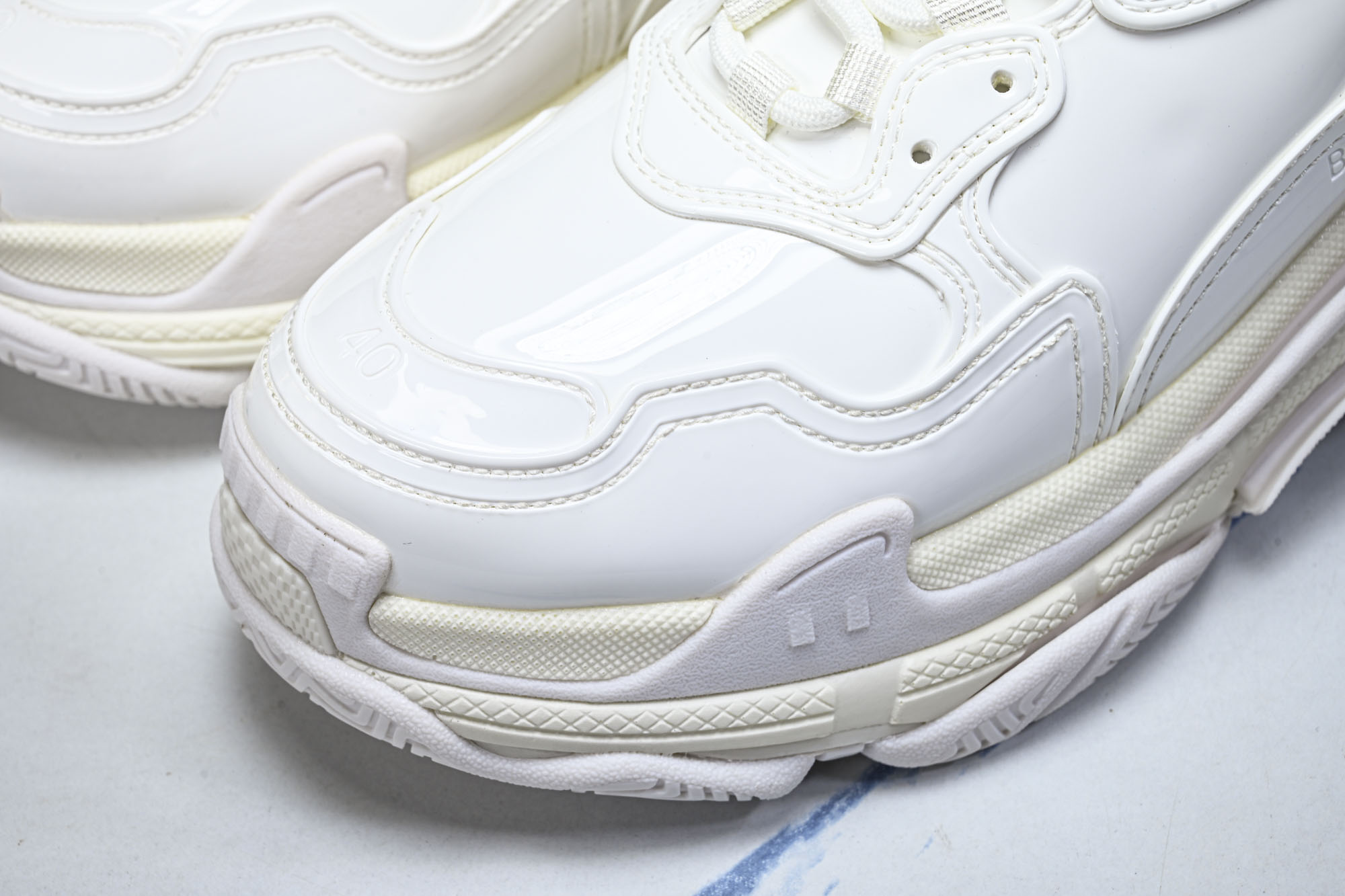 纯原 Balenciaga Triple S 巴黎世家复古老爹鞋 W2PAA-9000 #YZ018-5 原标原盒 最高 纯原 Balenciaga Triple S 巴黎世家复古老爹鞋 W2PAA-9000 #YZ018-5 原标原盒 最高