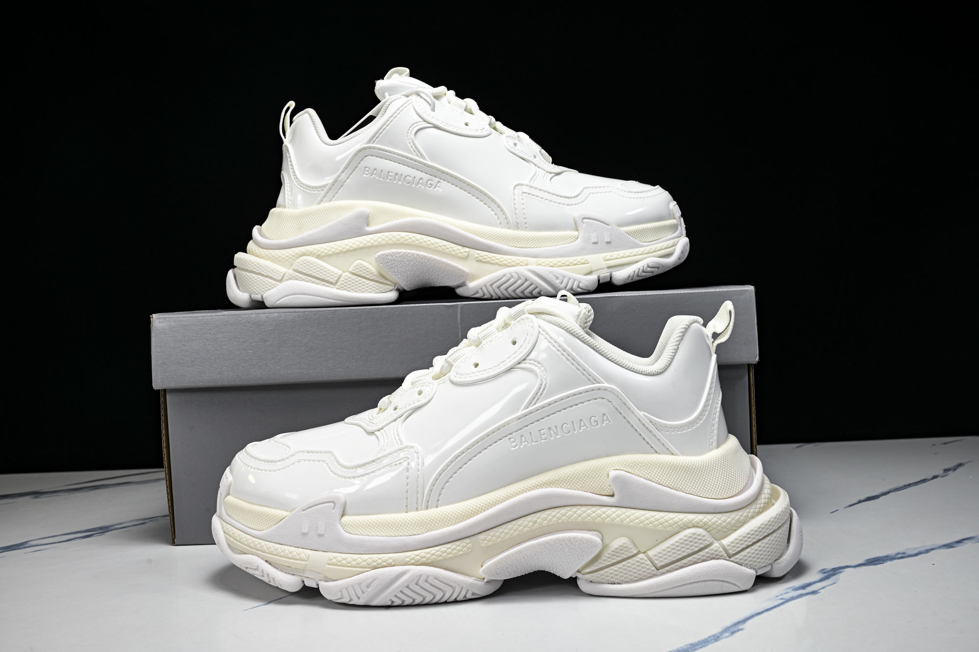 纯原 Balenciaga Triple S 巴黎世家复古老爹鞋 W2PAA-9000 #YZ018-5 原标原盒 最高 纯原 Balenciaga Triple S 巴黎世家复古老爹鞋 W2PAA-9000 #YZ018-5 原标原盒 最高