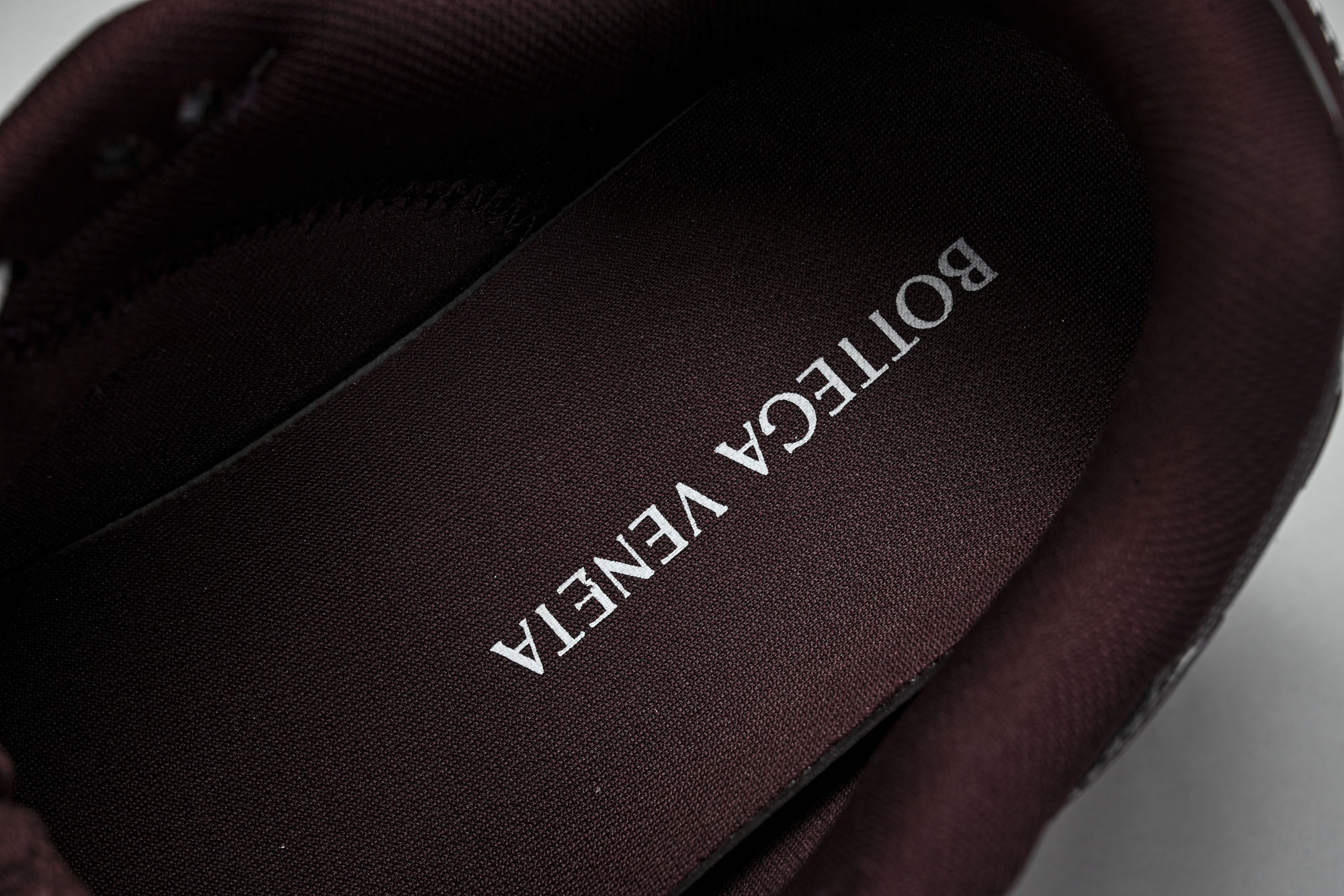 顶级 BOTTEGA VENETA (葆蝶家)男女 同款 Orbit 厚底透气网面休闲运动鞋 原版开发 原材料打造 还原