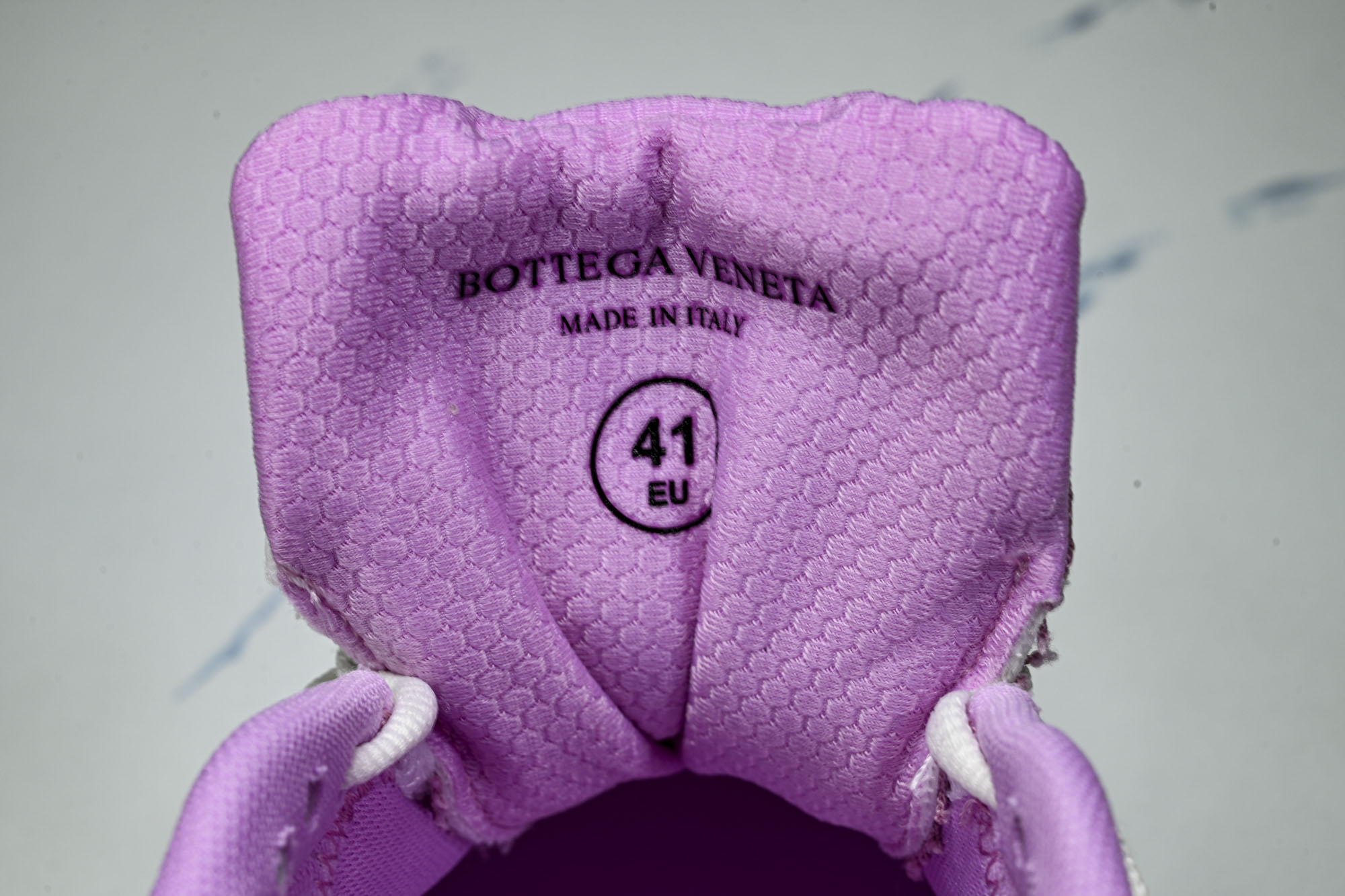 顶级 BOTTEGA VENETA (葆蝶家)男女 同款 Orbit 厚底透气网面休闲运动鞋 原版开发 原材料打造 还原