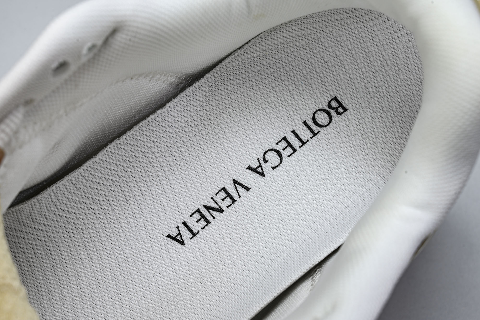 顶级 BOTTEGA VENETA (葆蝶家)男女 同款 Orbit 厚底透气网面休闲运动鞋 原版开发 原材料打造 还原