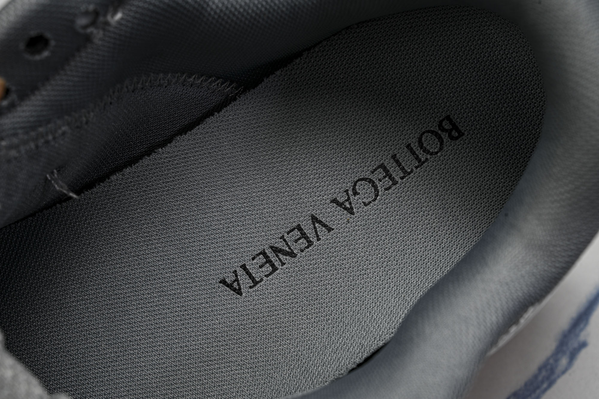 顶级 BOTTEGA VENETA (葆蝶家)男女 同款 Orbit 厚底透气网面休闲运动鞋 原版开发 原材料打造 还原