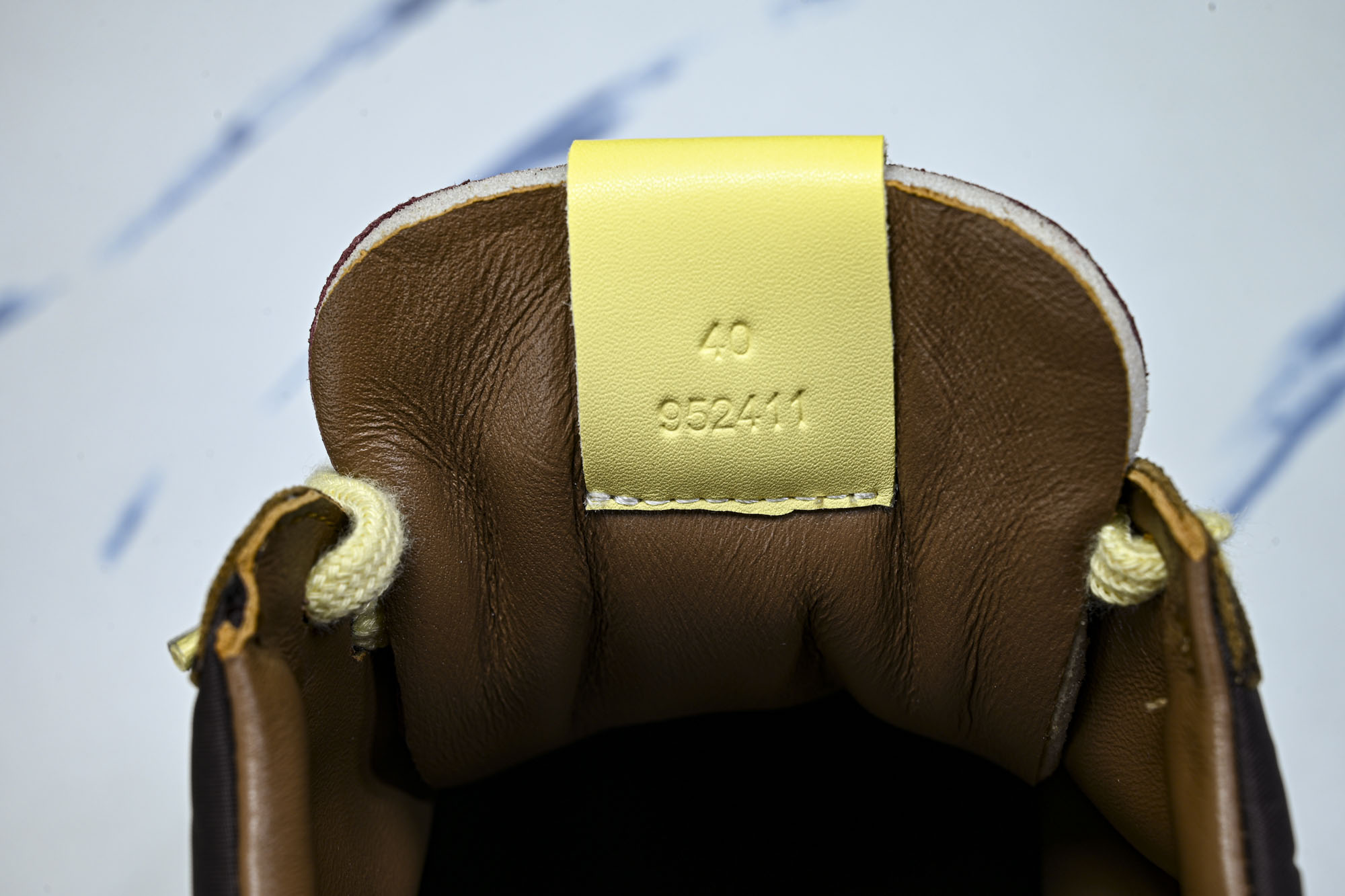 Loewe_罗意威 男女鞋2.0德训鞋尼龙小牛皮跑步运动鞋休闲鞋2026新款 #YZ000 全网最快购入原版开发,穿几年