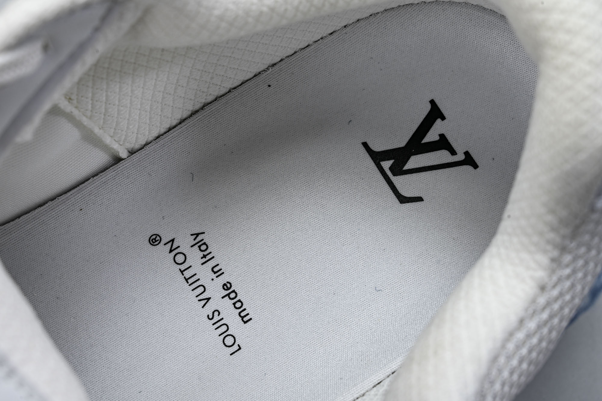纯原 Louis Vuitton_路易威登男鞋新款运动休闲鞋网眼透气跑步鞋_2 #YZ000 配送专柜精美包装🛍📦 ✔️