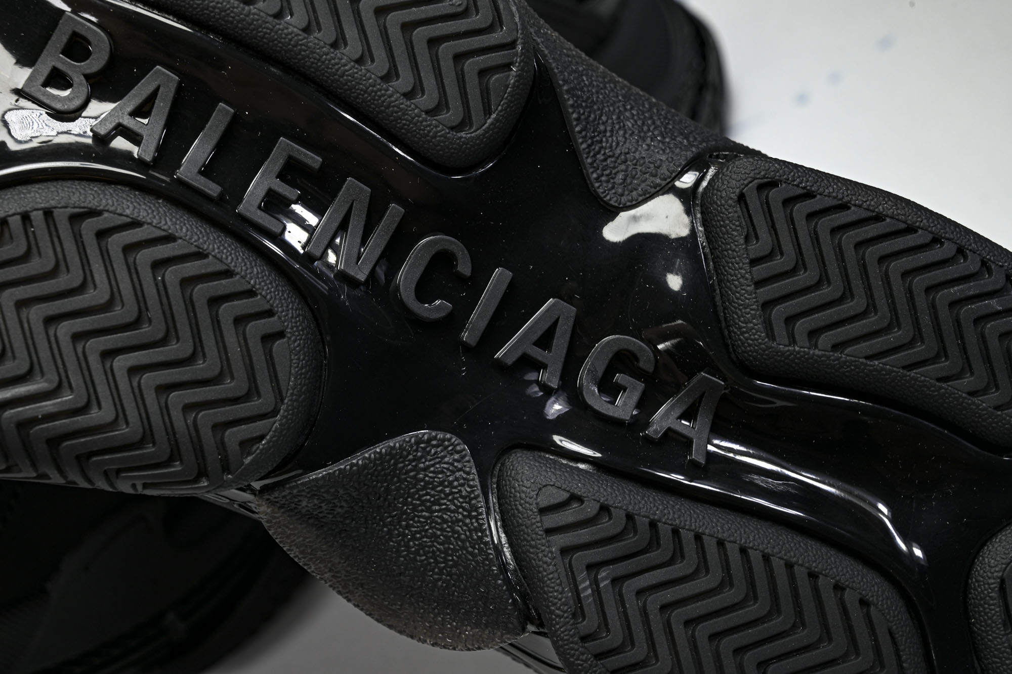 纯原 Balenciaga Triple S 3.0 巴黎世家三代复古休闲跑鞋 全组合氮气水晶大底W1FB3-1001 