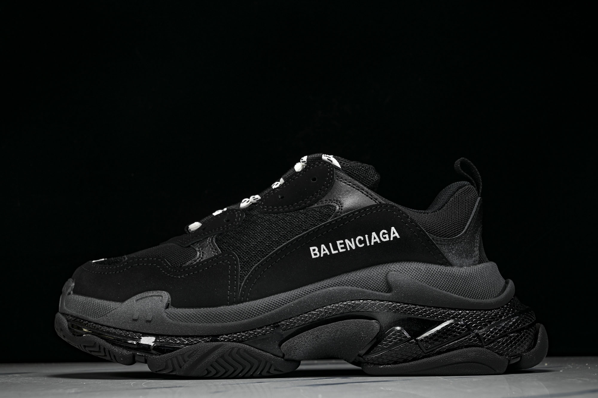 纯原 Balenciaga Triple S 3.0 巴黎世家三代复古休闲跑鞋 全组合氮气水晶大底W2FB1-1000 纯原 Balenciaga Triple S 3.0 巴黎世家三代复古休闲跑鞋 全组合氮气水晶大底W2FB1-1000