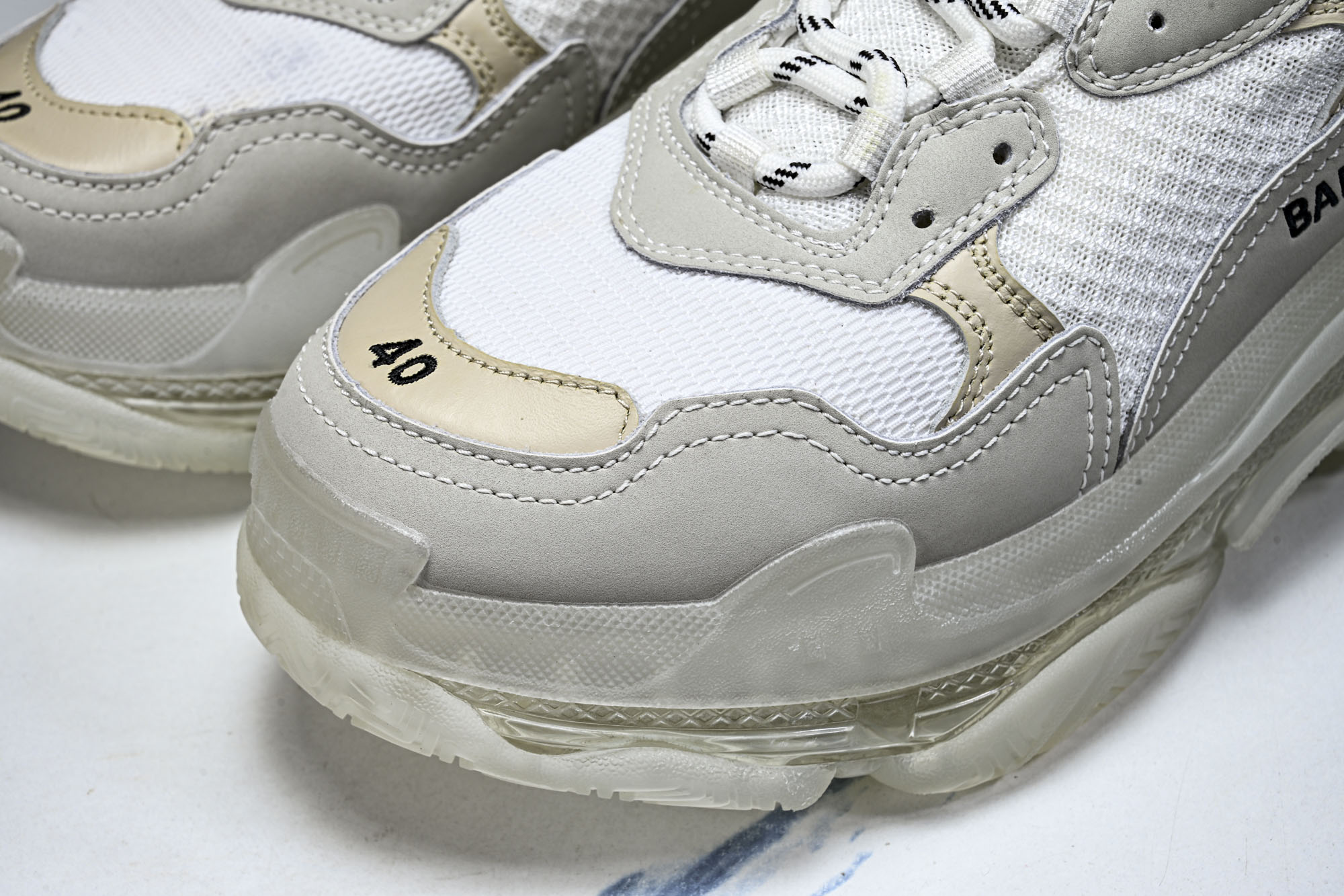 纯原 Balenciaga Triple S 3.0 巴黎世家三代复古休闲跑鞋 全组合氮气水晶大底W09E1-9000 