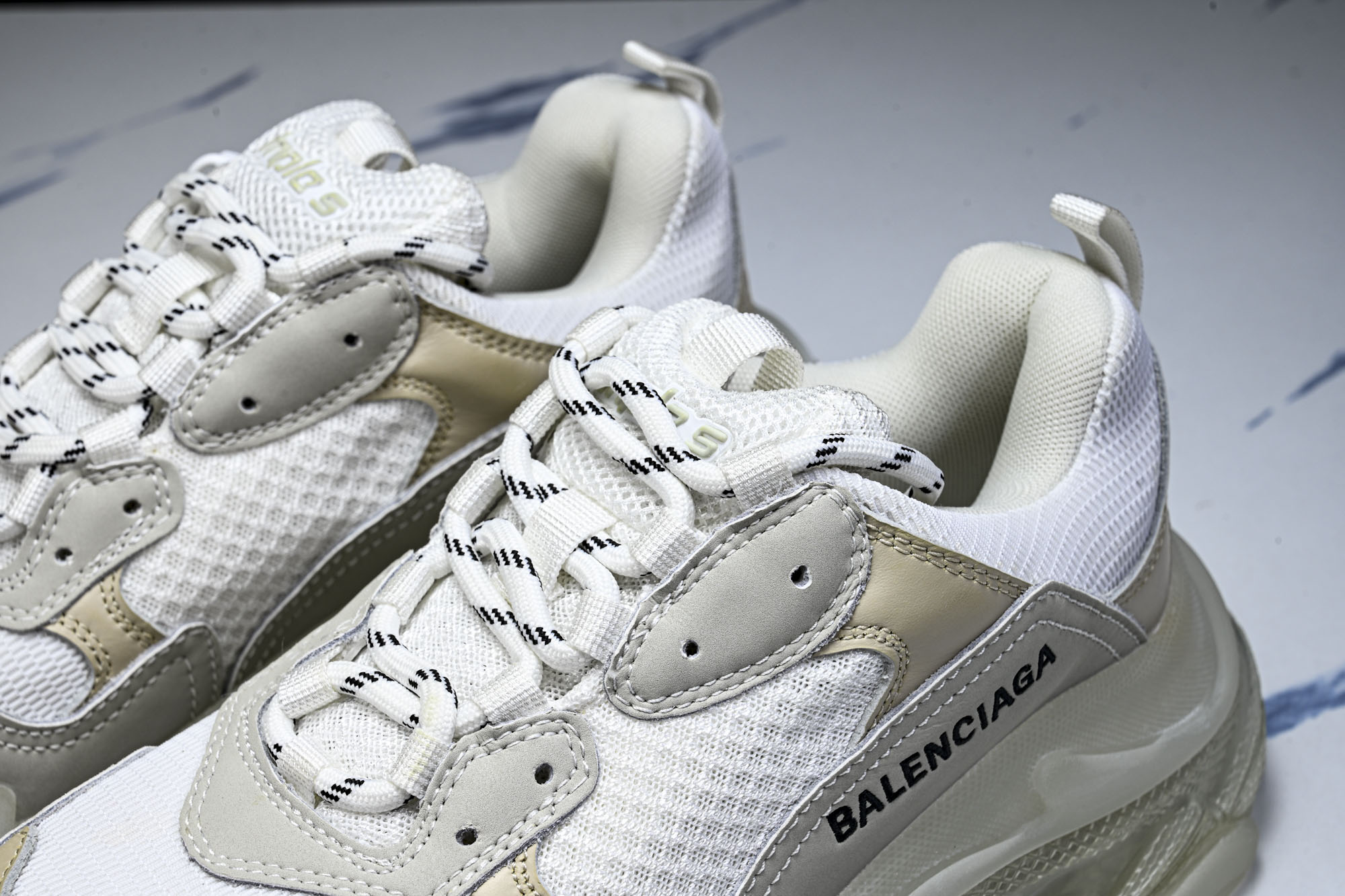纯原 Balenciaga Triple S 3.0 巴黎世家三代复古休闲跑鞋 全组合氮气水晶大底W09E1-9000 