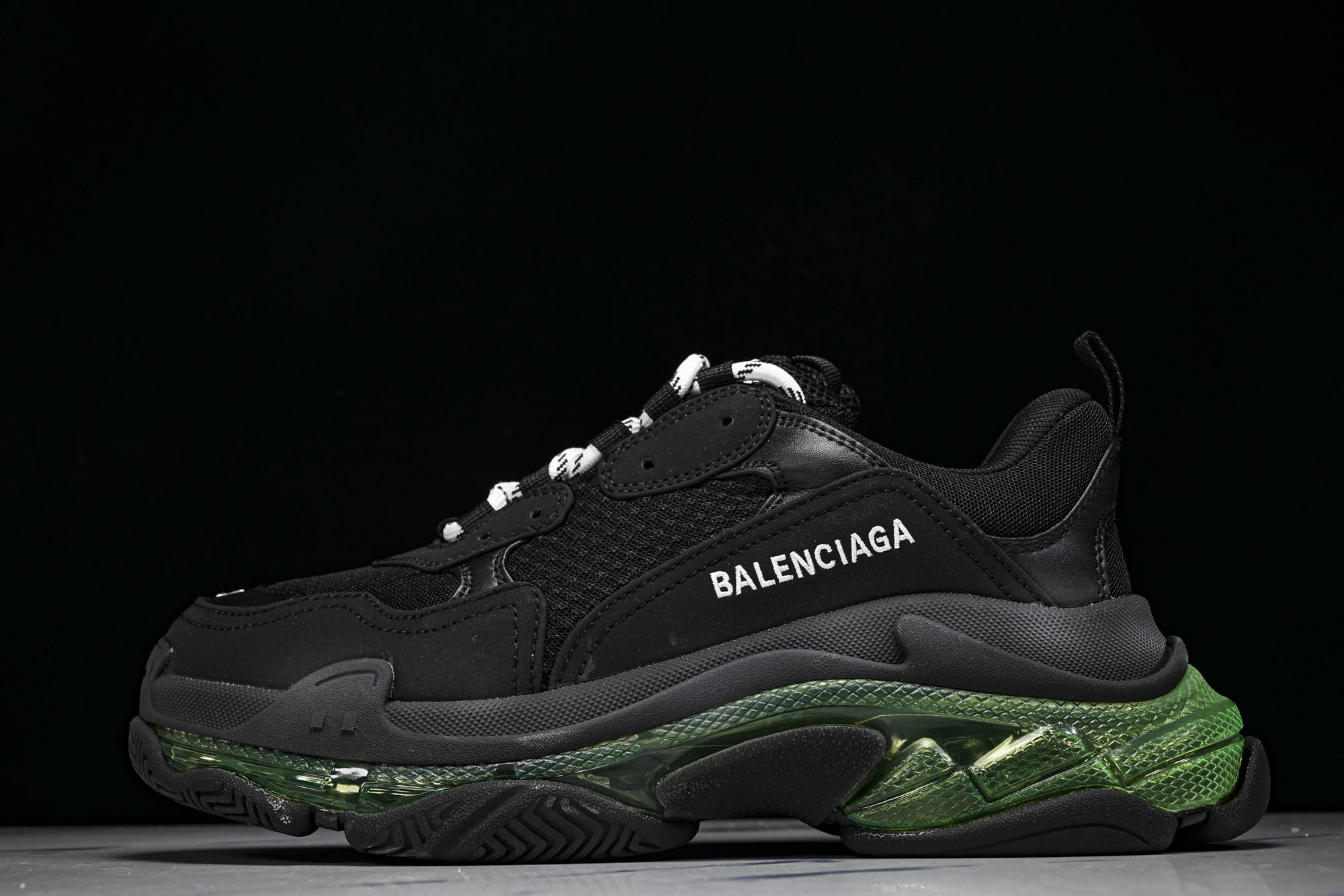 纯原 Balenciaga Triple S 3.0 巴黎世家三代复古休闲跑鞋 全组合氮气水晶大底W09ON-1047 纯原 Balenciaga Triple S 3.0 巴黎世家三代复古休闲跑鞋 全组合氮气水晶大底W09ON-1047
