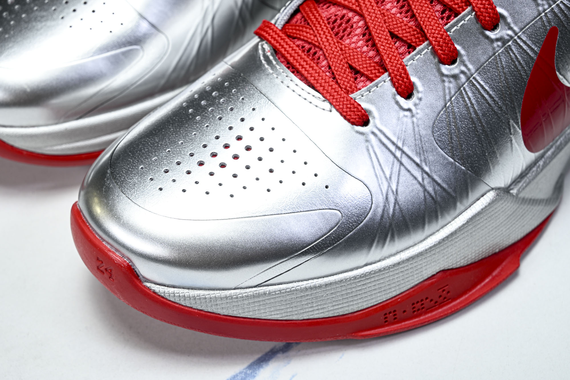 Nike Zoom Kobe 5 Chaos 科比5 男子实战篮球鞋IV2712-001 #YZ001-1 40 40.