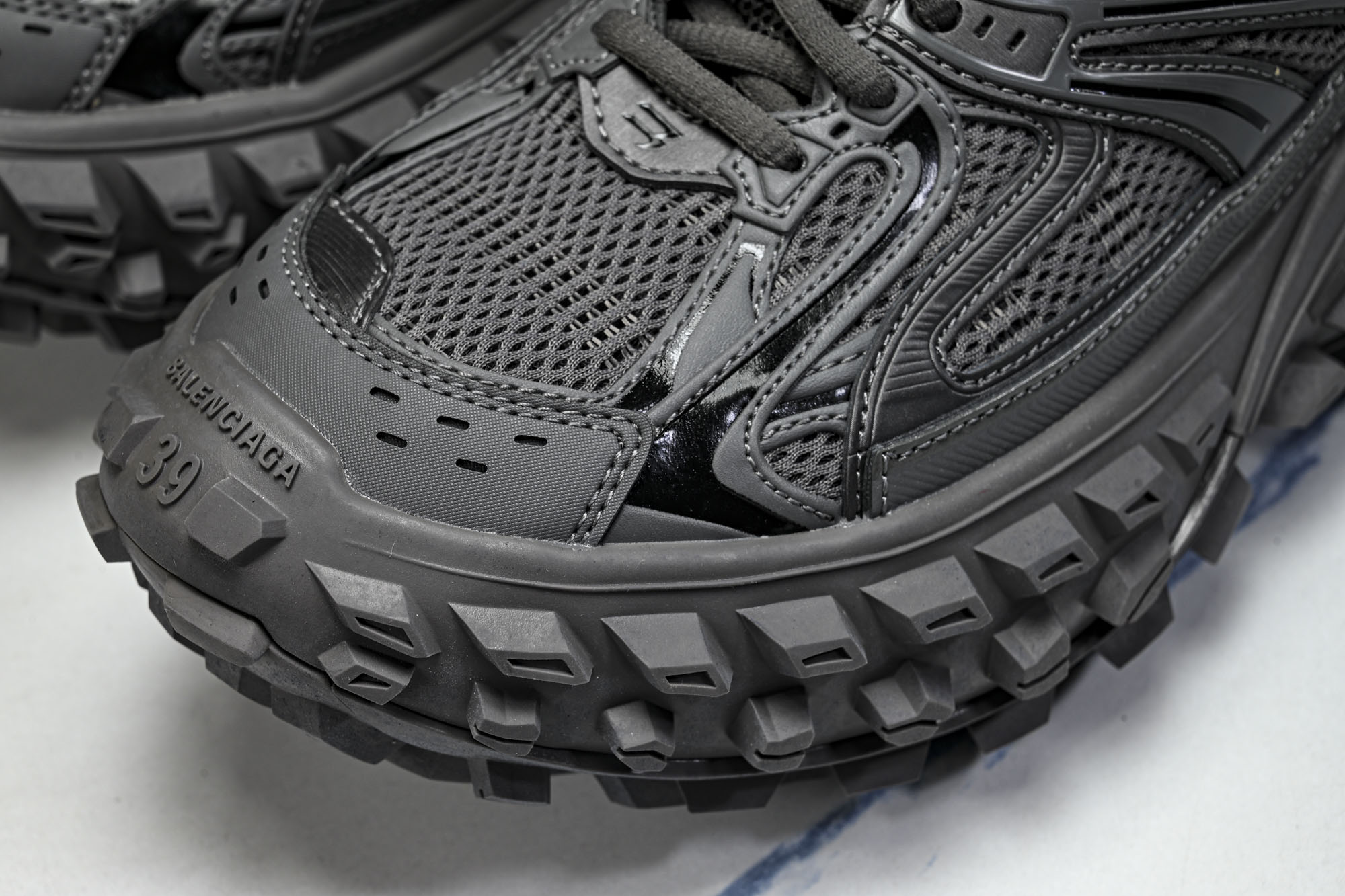 纯原 Balenciaga Defender Rubber Platform Sneakers 巴黎世家 轮胎鞋 深棕色