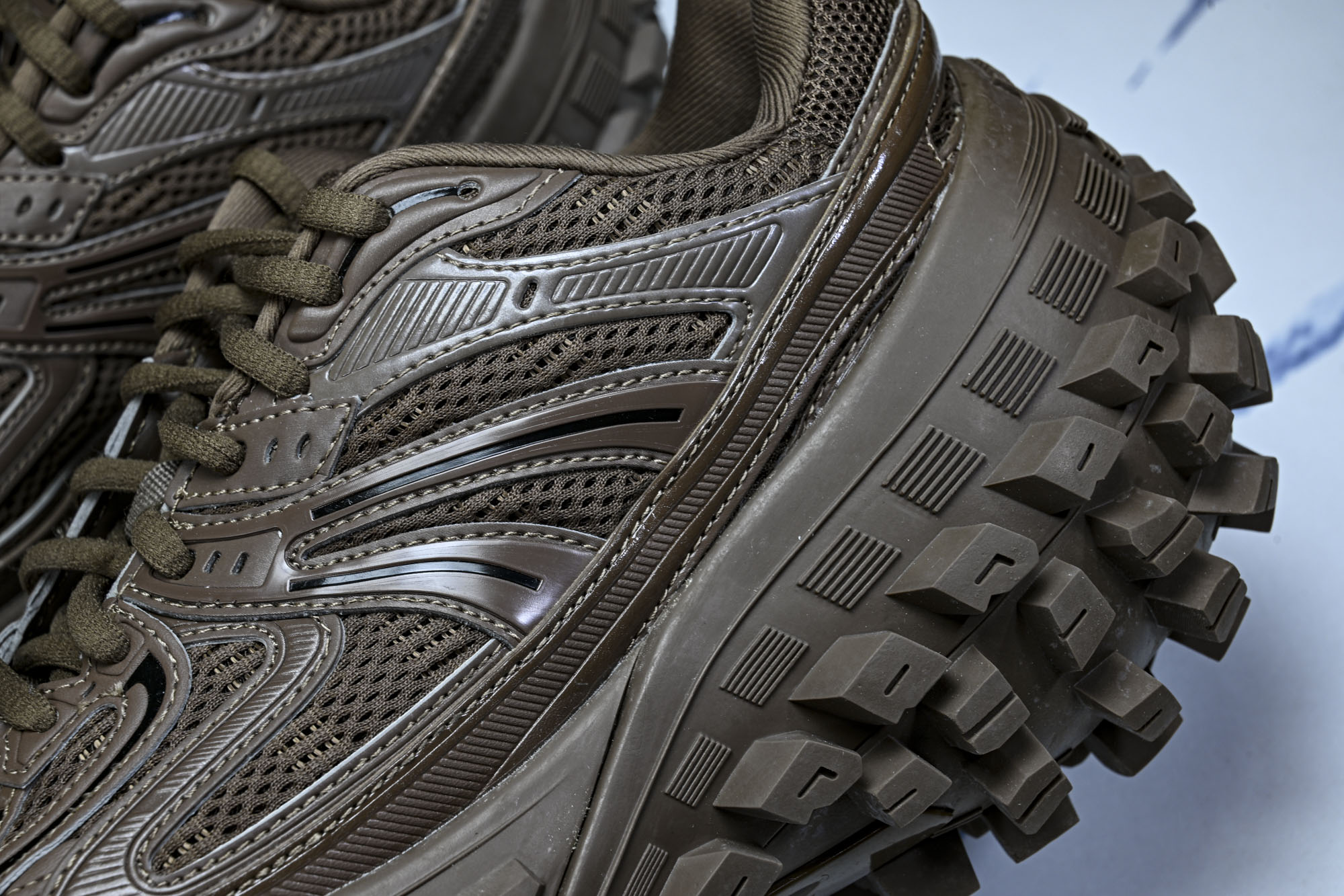 纯原 Balenciaga Defender Rubber Platform Sneakers 巴黎世家 轮胎鞋 深棕色