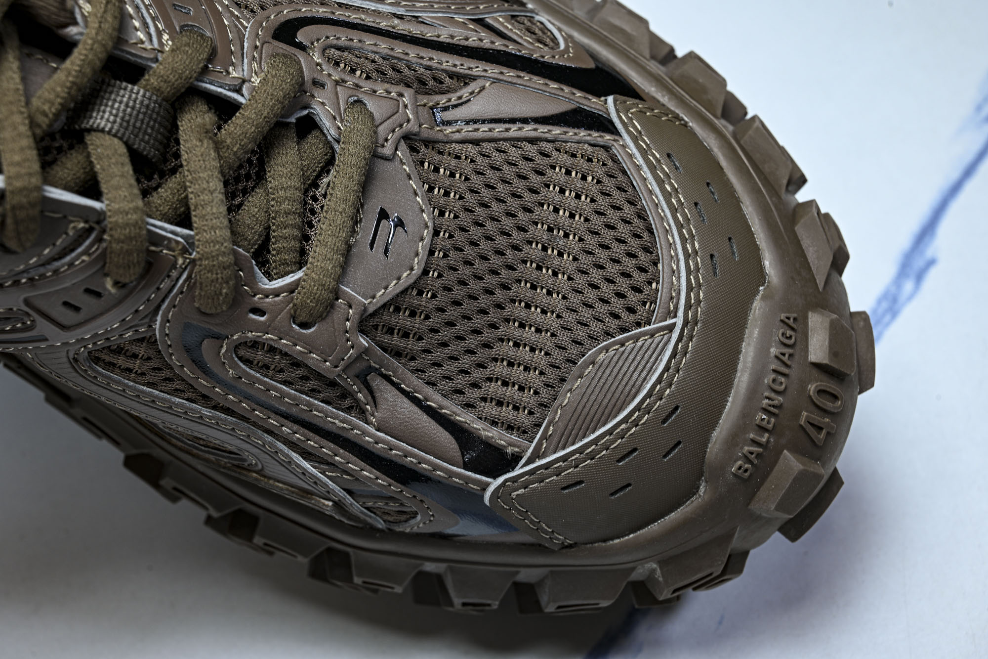纯原 Balenciaga Defender Rubber Platform Sneakers 巴黎世家 轮胎鞋 深棕色