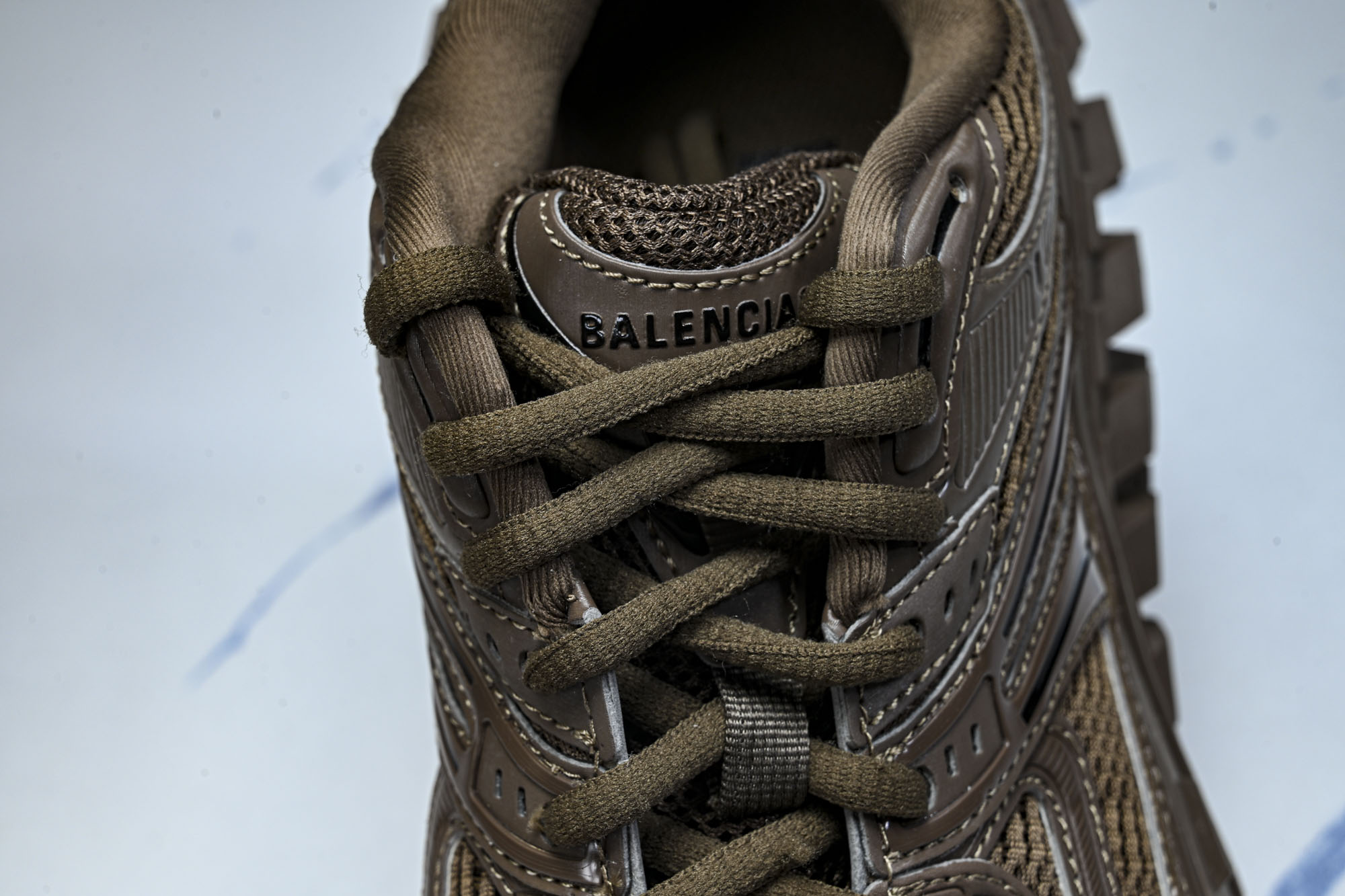 纯原 Balenciaga Defender Rubber Platform Sneakers 巴黎世家 轮胎鞋 深棕色