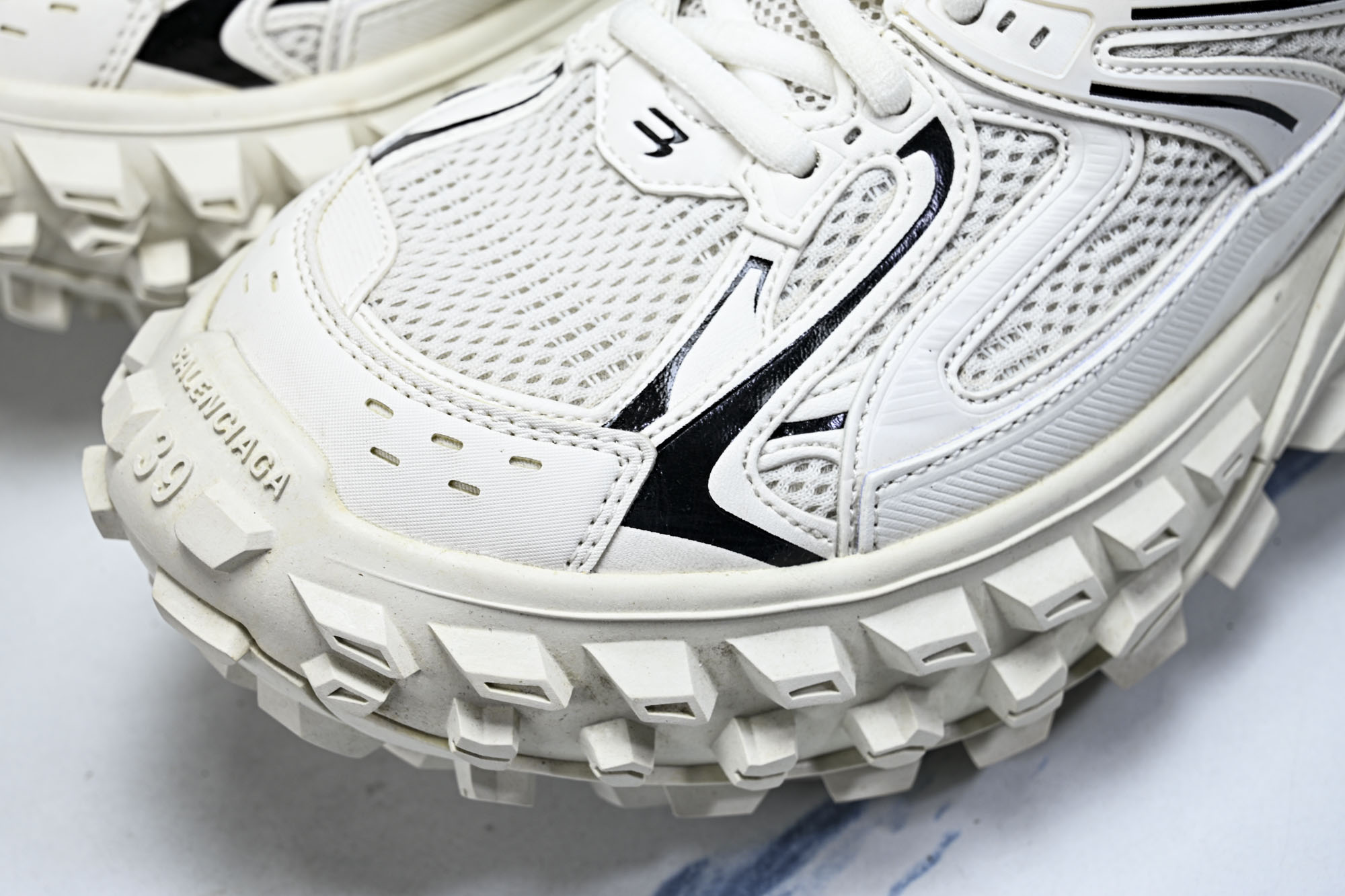 纯原 Balenciaga Defender Rubber Platform Sneakers 巴黎世家 轮胎鞋 白色W