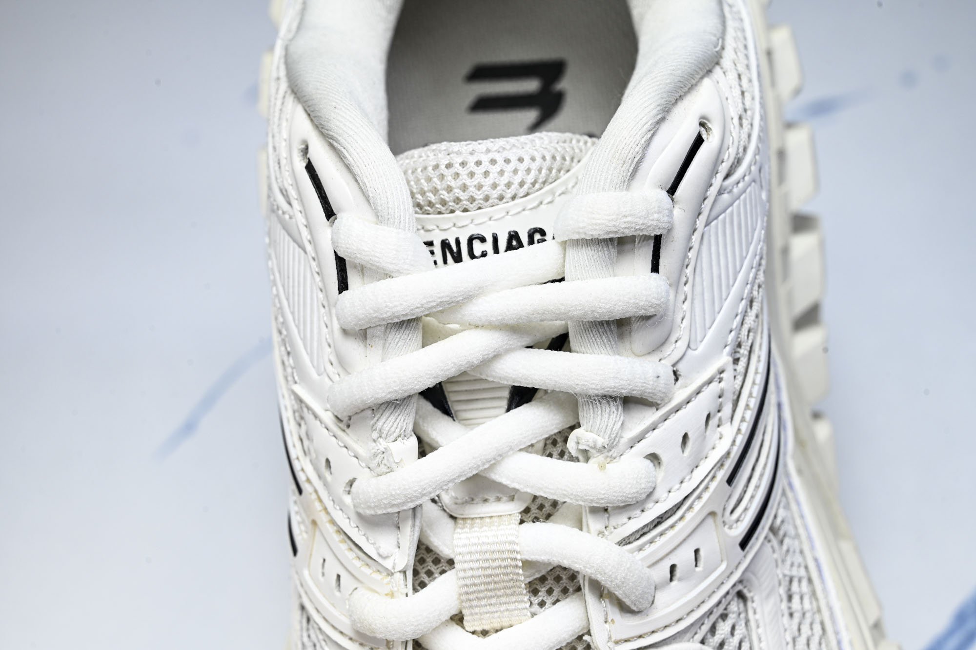 纯原 Balenciaga Defender Rubber Platform Sneakers 巴黎世家 轮胎鞋 白色W