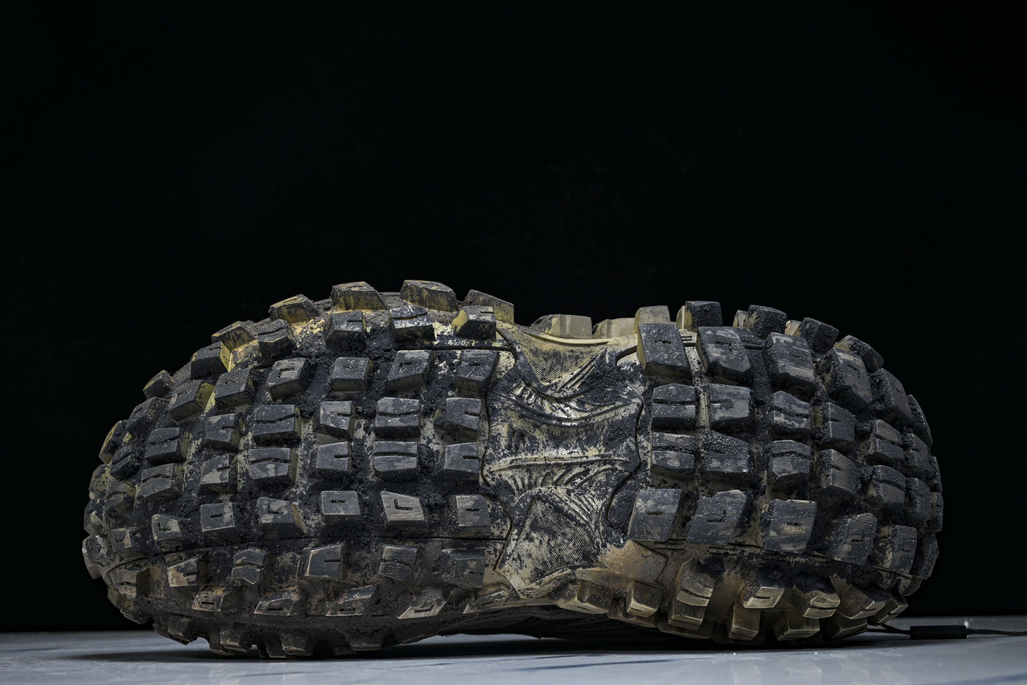 纯原Balenciaga Defender Rubber Platform Sneakers 巴黎世家 轮胎鞋淡棕泥染W