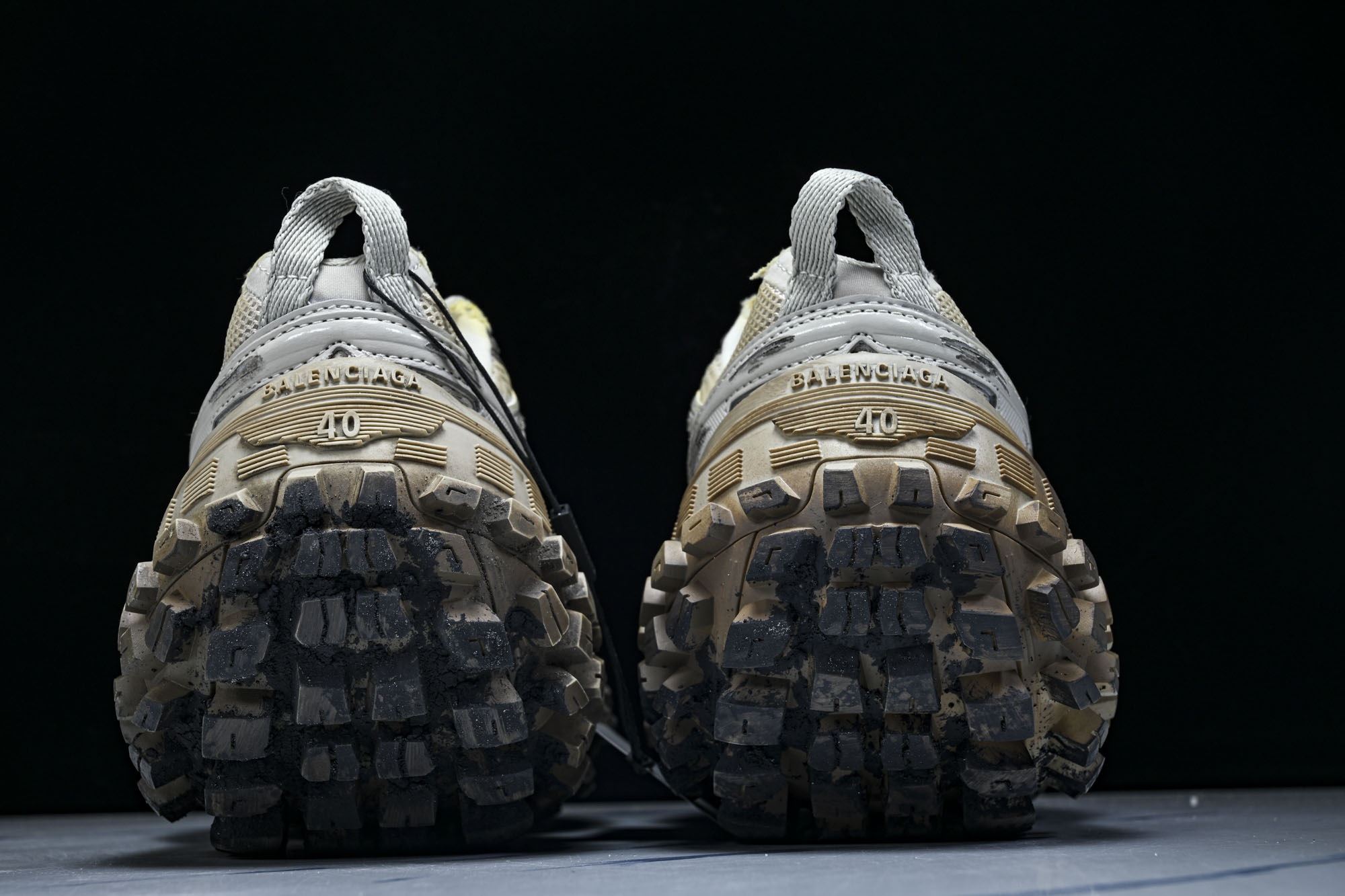 纯原Balenciaga Defender Rubber Platform Sneakers 巴黎世家 轮胎鞋淡棕泥染W