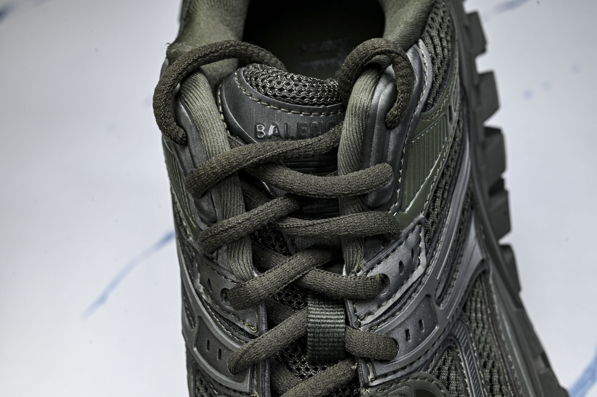 纯原Balenciaga Defender Rubber Platform Sneakers 巴黎世家 轮胎鞋深绿W2R