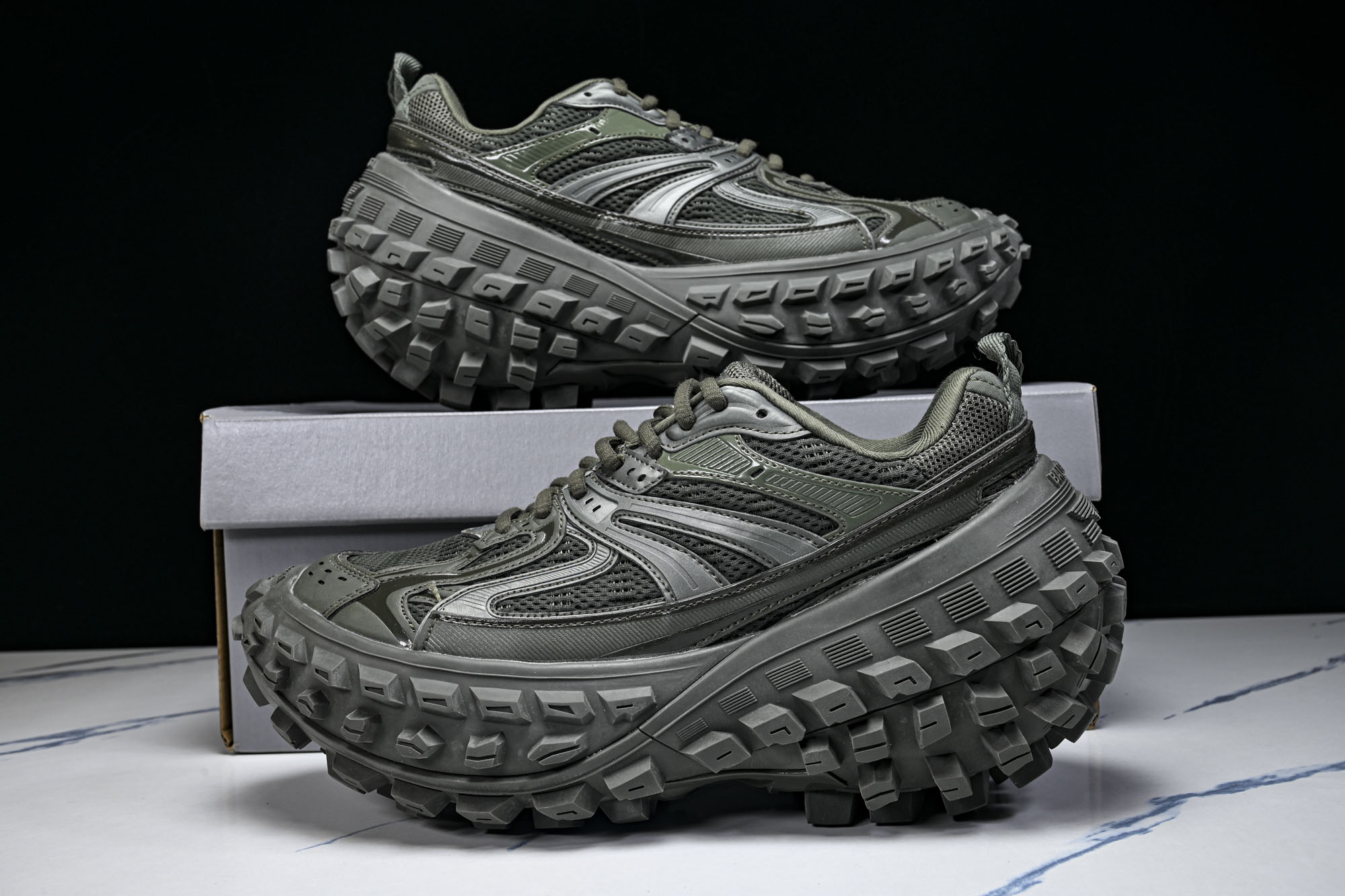 纯原Balenciaga Defender Rubber Platform Sneakers 巴黎世家 轮胎鞋深绿W2R