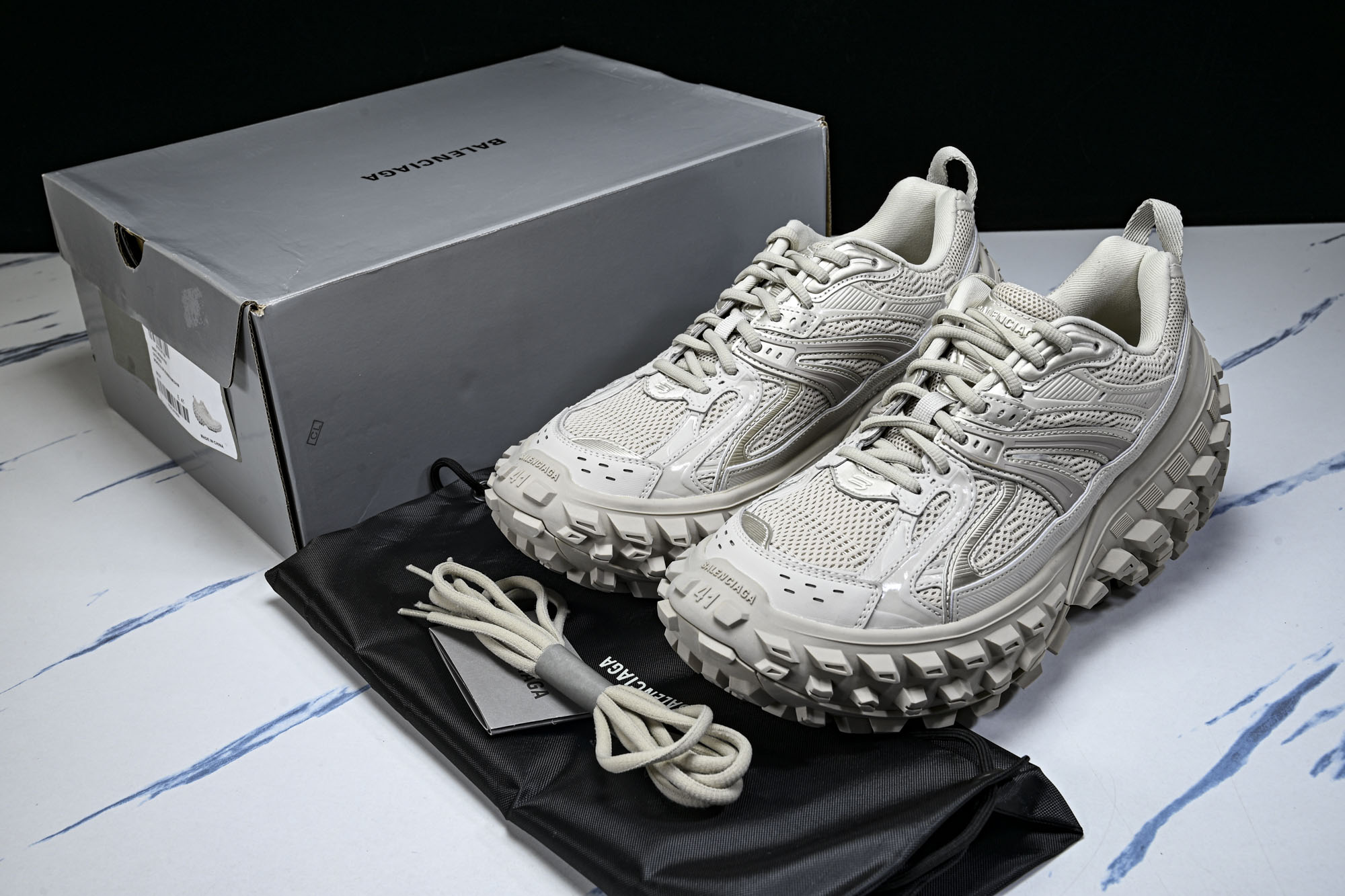 纯原Balenciaga Defender Rubber Platform Sneakers 巴黎世家 轮胎鞋谈棕色W2
