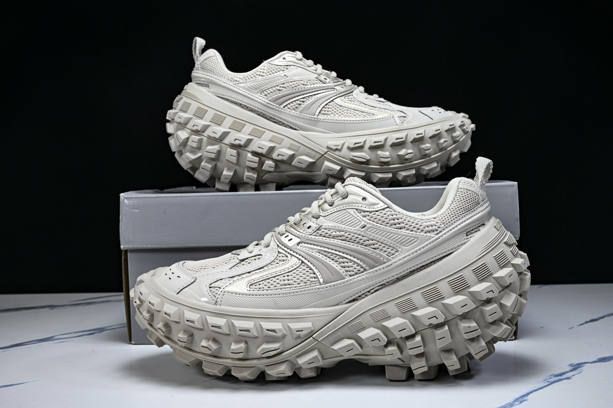 纯原Balenciaga Defender Rubber Platform Sneakers 巴黎世家 轮胎鞋谈棕色W2