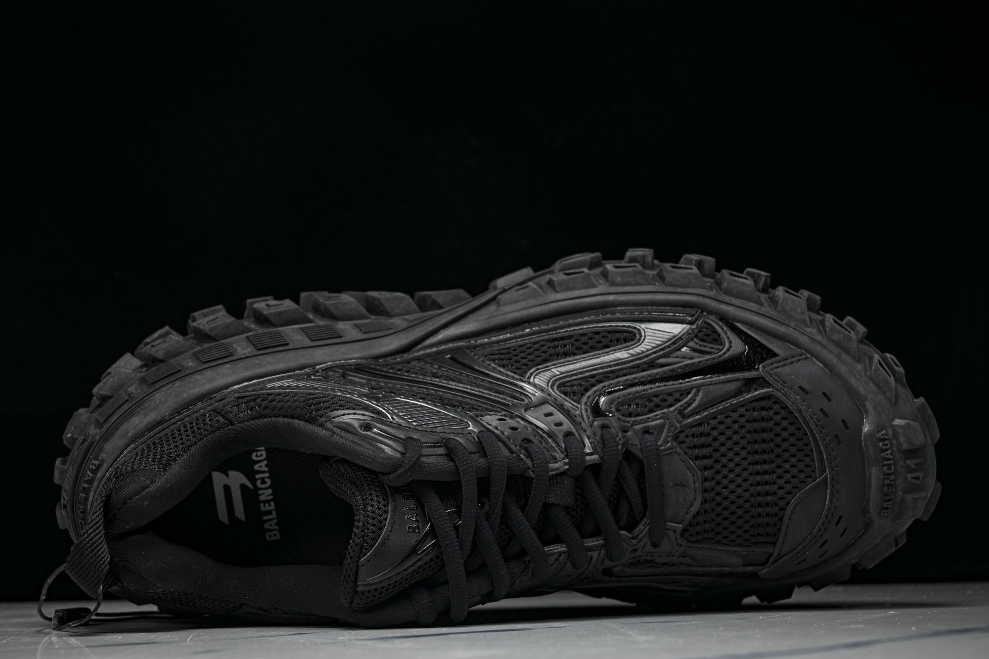 纯原Balenciaga Defender Rubber Platform Sneakers 巴黎世家 轮胎鞋黑色W2R