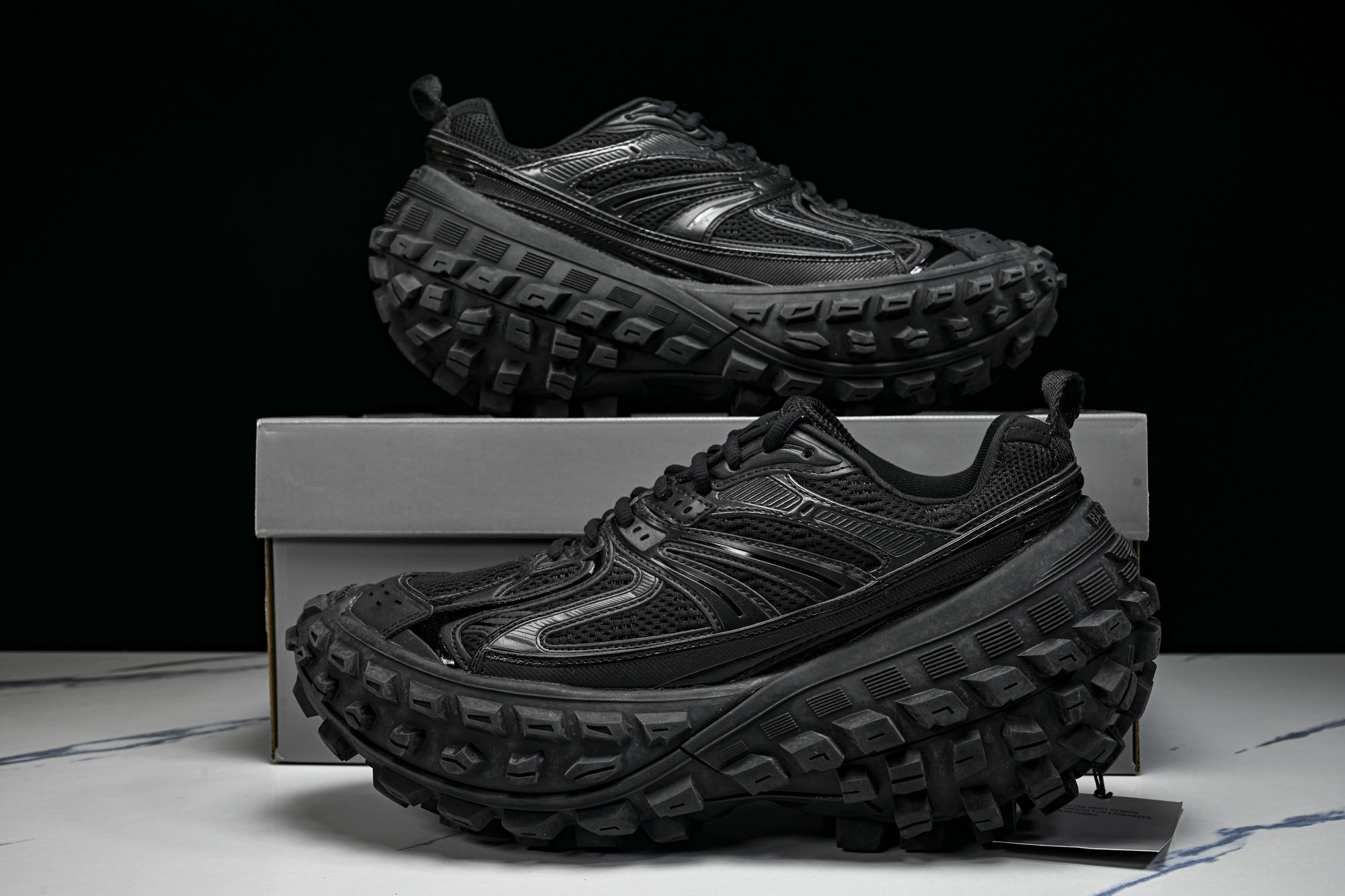 纯原Balenciaga Defender Rubber Platform Sneakers 巴黎世家 轮胎鞋黑色W2R