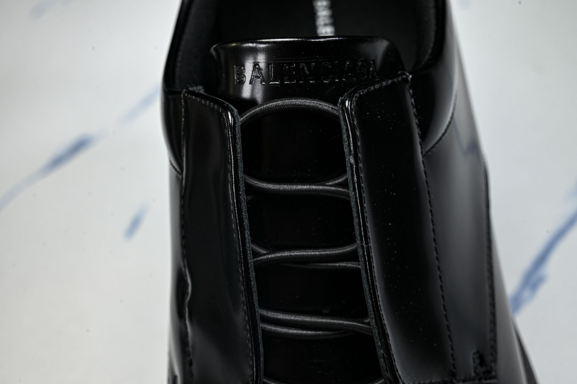 Balenciaga 巴黎世家 Comfy 男士牛皮方头 B标套脚乐福休闲皮鞋 #YZ021-1 【WC.顶级】原标原盒