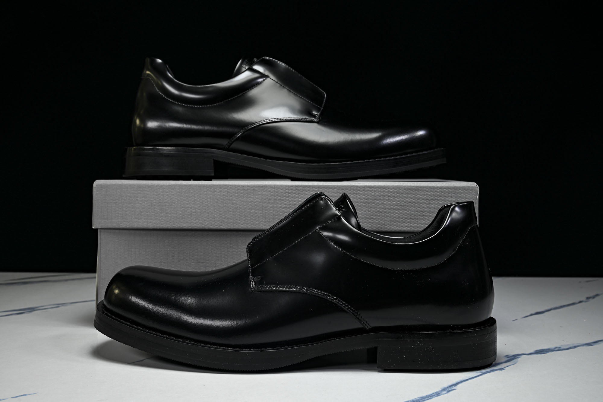 Balenciaga 巴黎世家 Comfy 男士牛皮方头 B标套脚乐福休闲皮鞋 #YZ021-1 【WC.顶级】原标原盒