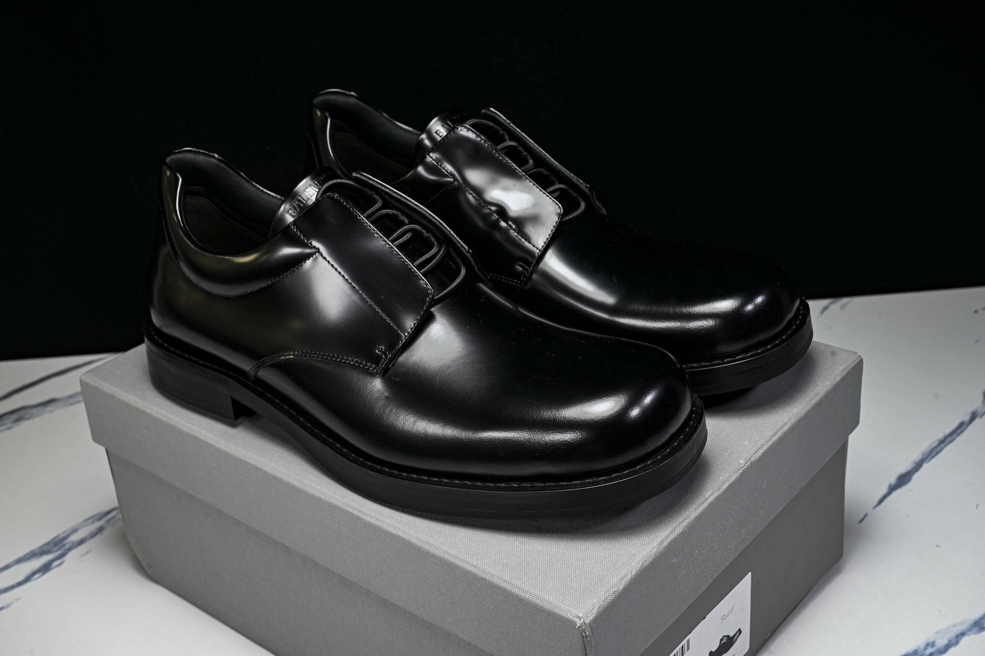 Balenciaga 巴黎世家 Comfy 男士牛皮方头 B标套脚乐福休闲皮鞋 #YZ021-1 【WC.顶级】原标原盒