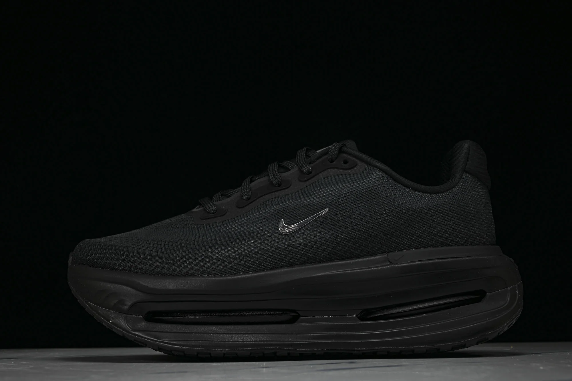 Nike Vomero Premium 迈柔男女子低帮运动跑步鞋 IQ0627-001 #YZ022  原版1:1开发 