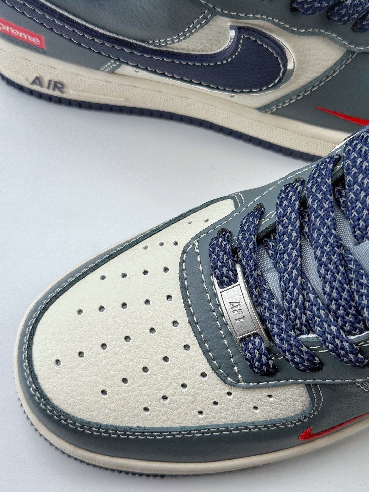 Nike Air Force 1 Low 07 x Supreme 白蓝小钩满天星  XZ6188-382