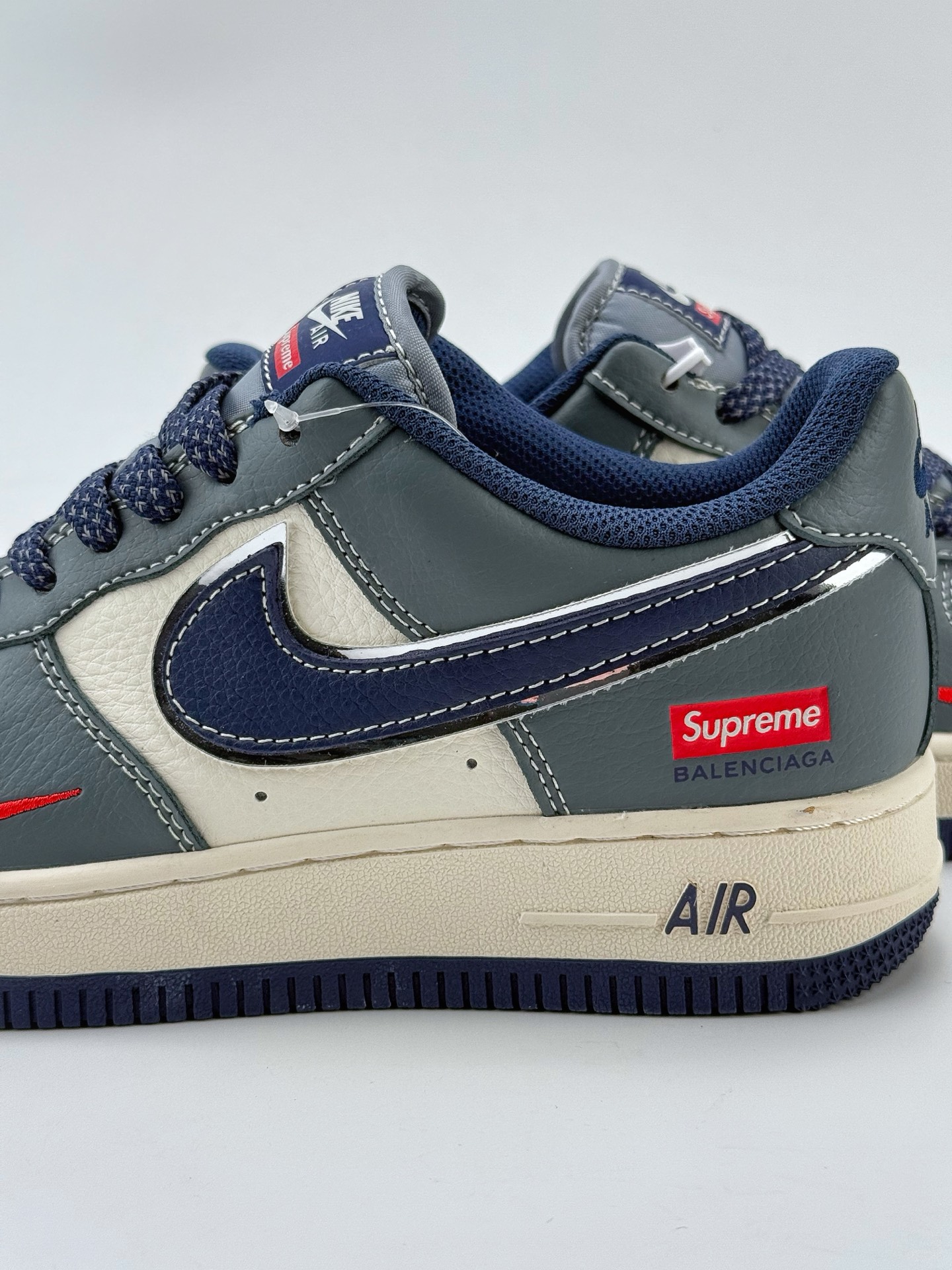 Nike Air Force 1 Low 07 x Supreme 白蓝小钩满天星  XZ6188-382