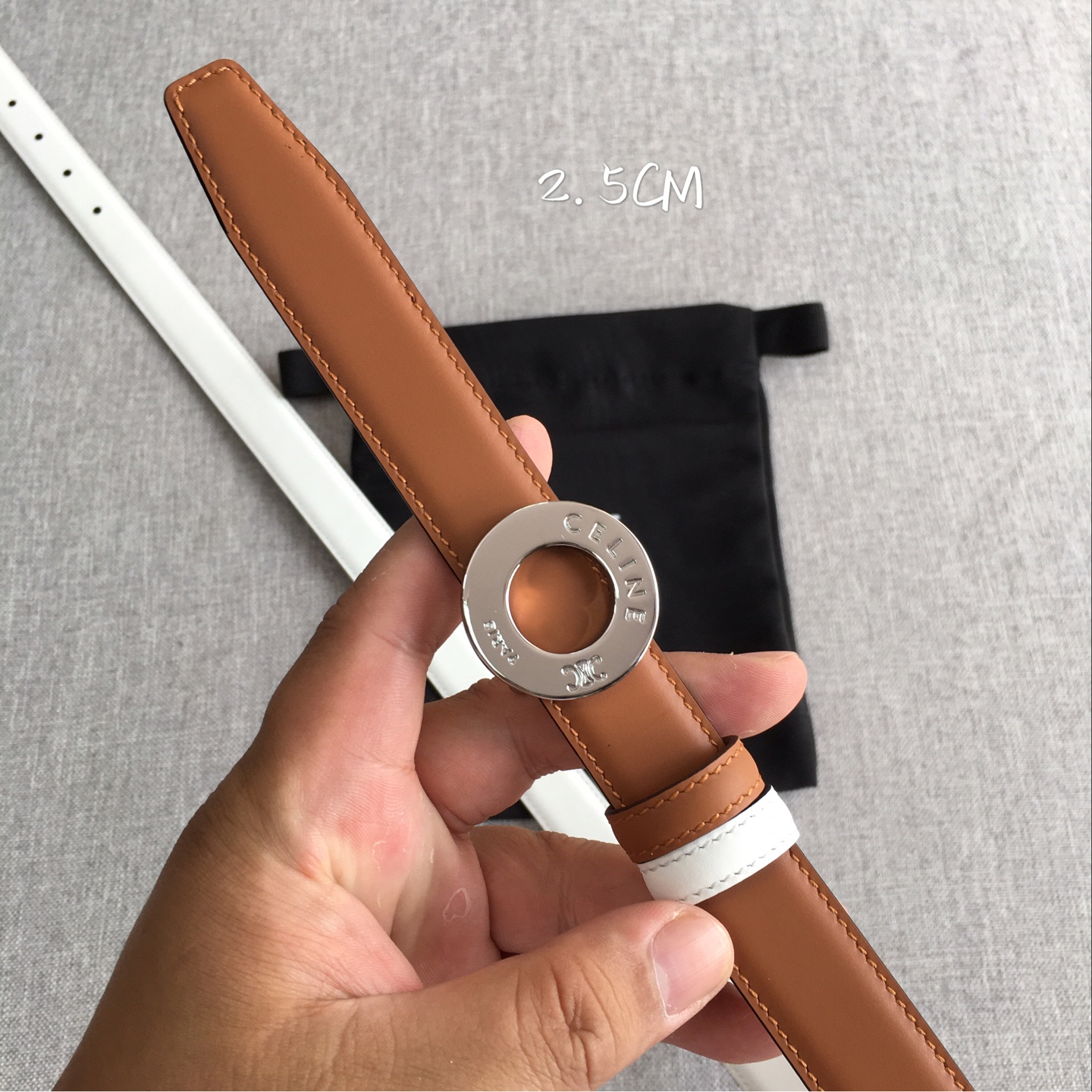 塞·林 女款2.5CM 都有货 码数齐单皮45/一套80不带盒 塞·林 女款专柜在售爆款