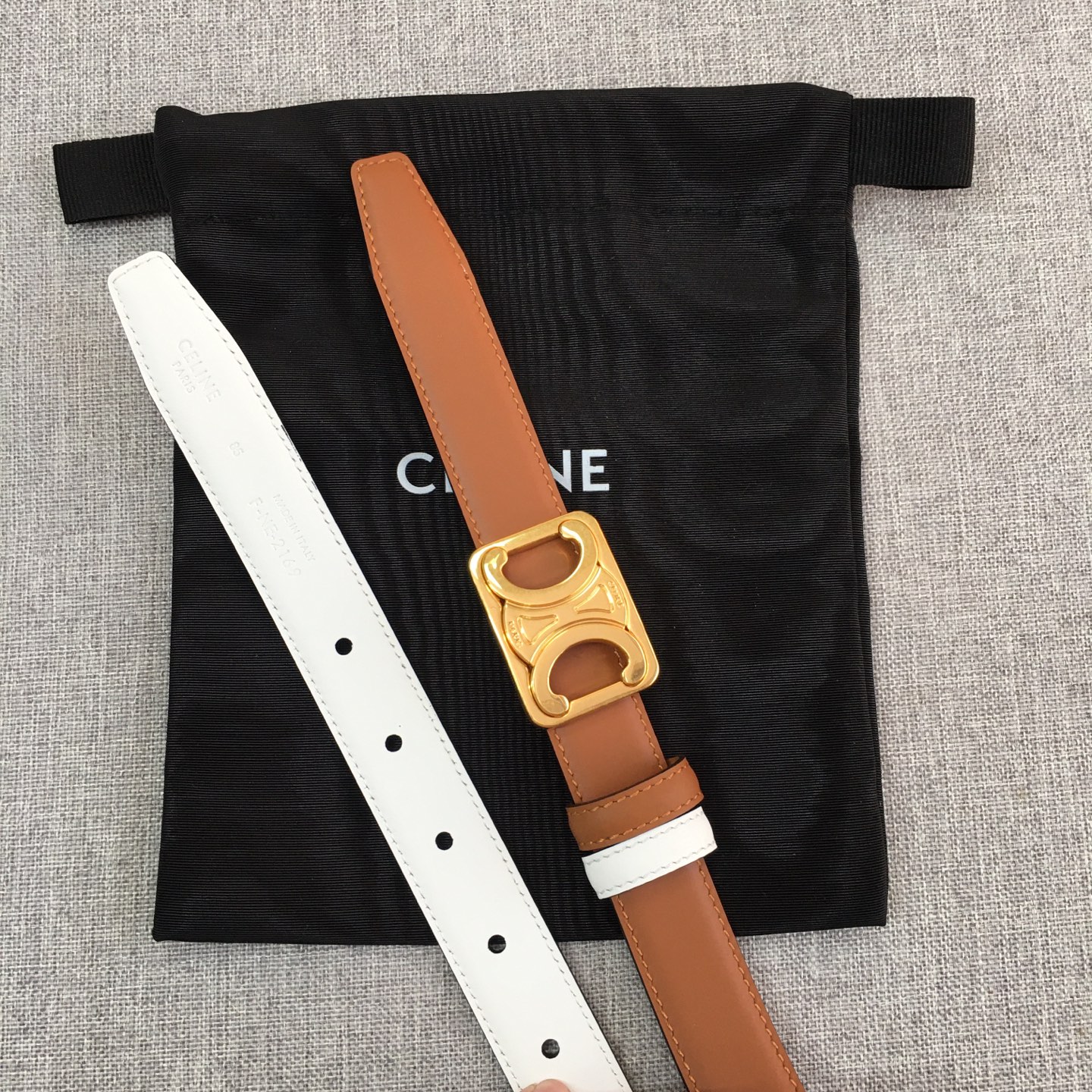 塞·林 女款专柜在售爆款 👏👏👏 感谢客户反馈实拍图，顶级货 自己看细节 2.5CM 都有货 码数齐