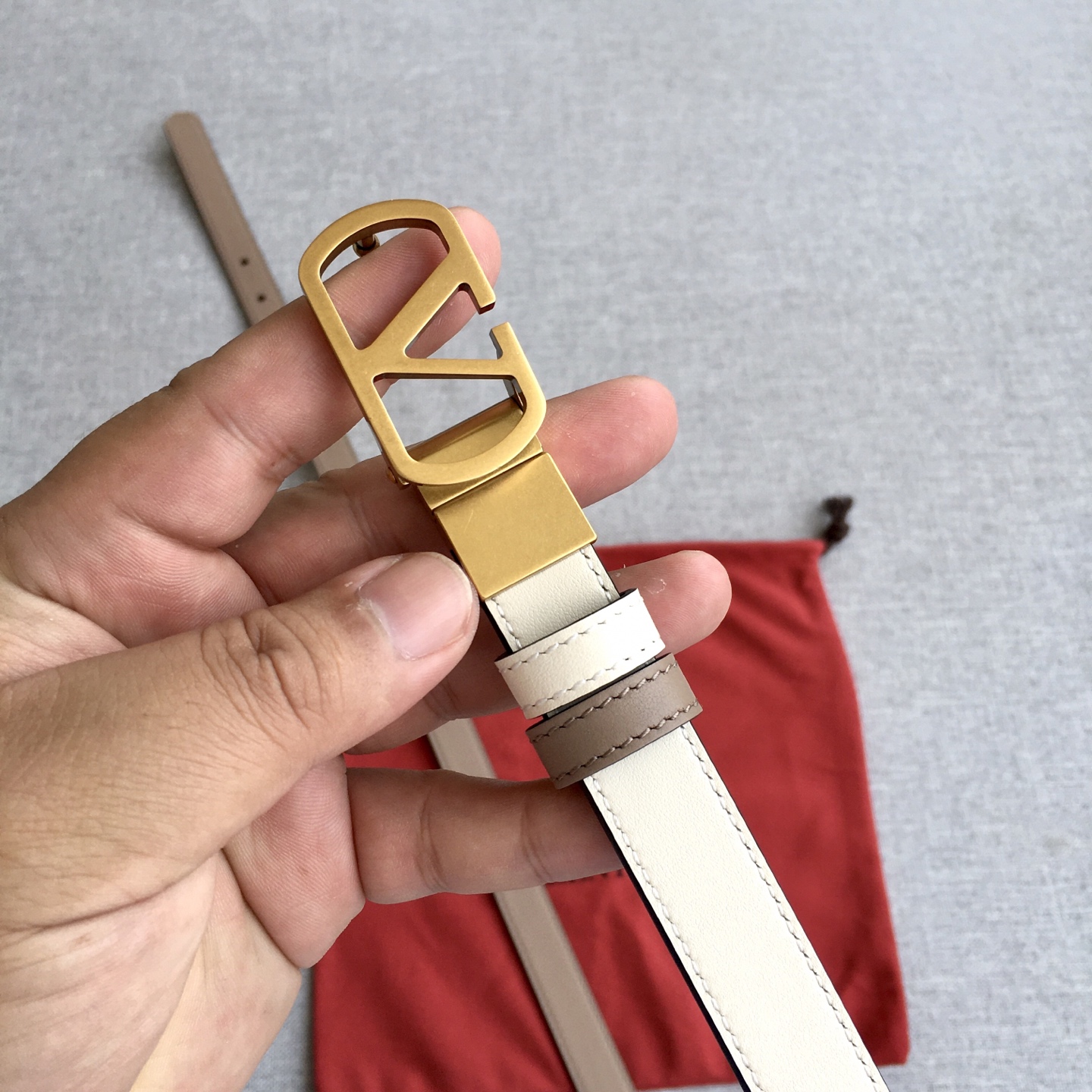 华伦·天奴  女款专柜在售爆款  👏👏👏 感谢客户反馈实拍图，顶级货 自己看细节 2.0CM 都有货  
