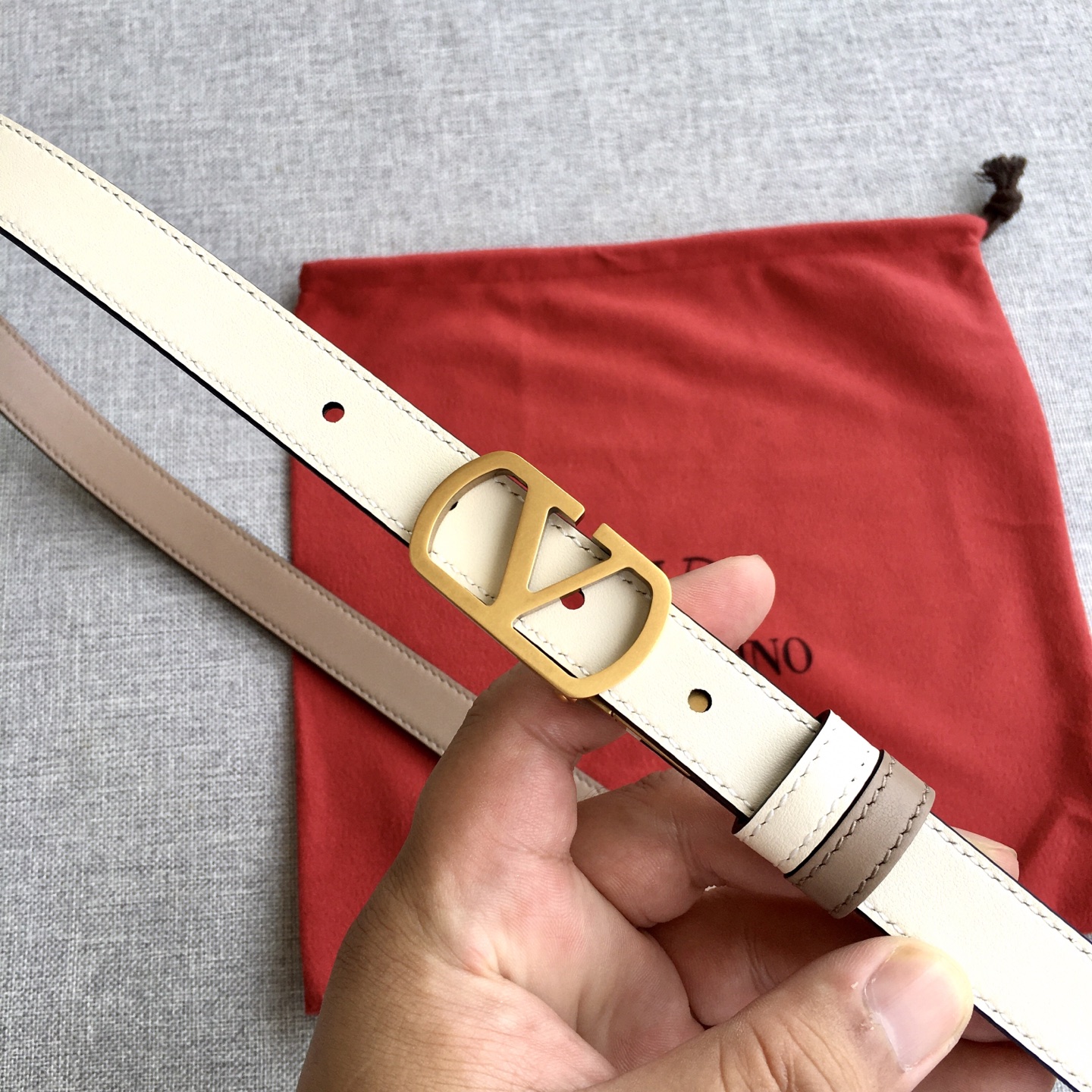 华伦·天奴  女款专柜在售爆款  👏👏👏 感谢客户反馈实拍图，顶级货 自己看细节 2.0CM 都有货  