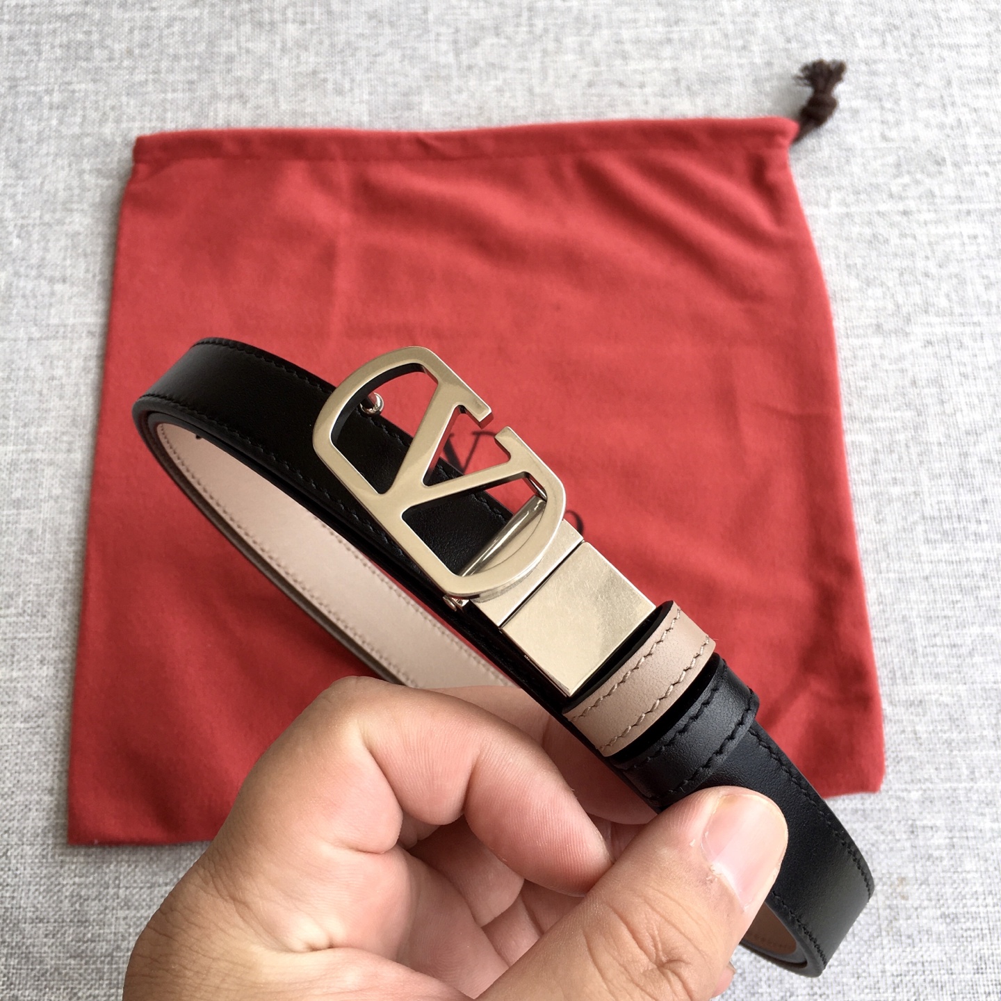 华伦·天奴  女款专柜在售爆款  👏👏👏 感谢客户反馈实拍图，顶级货 自己看细节 2.0CM 都有货  