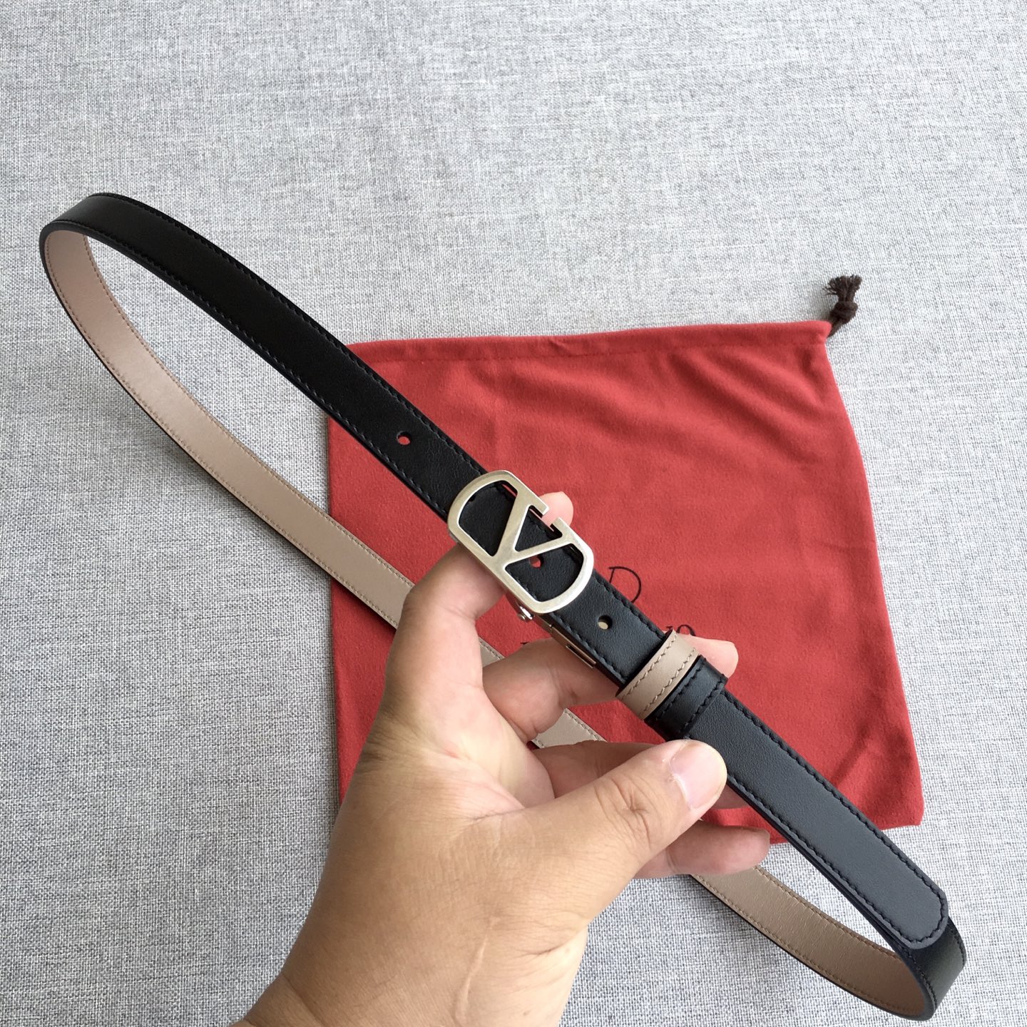 华伦·天奴  女款专柜在售爆款  👏👏👏 感谢客户反馈实拍图，顶级货 自己看细节 2.0CM 都有货  