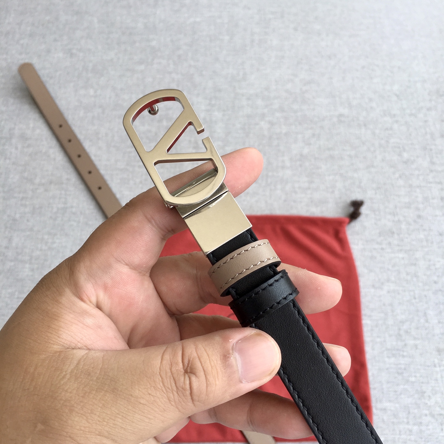 华伦·天奴  女款专柜在售爆款  👏👏👏 感谢客户反馈实拍图，顶级货 自己看细节 2.0CM 都有货  