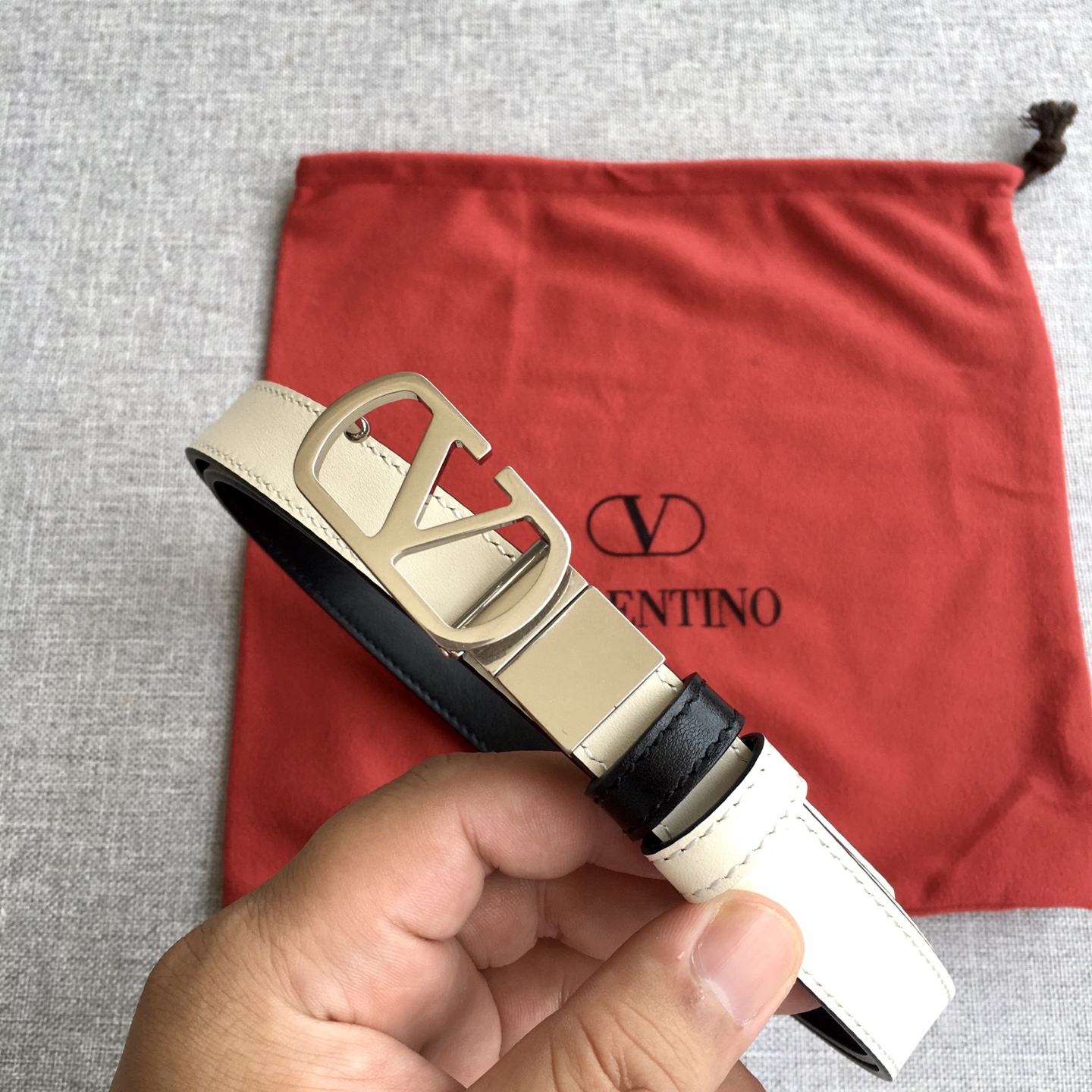 华伦·天奴  女款专柜在售爆款  👏👏👏 感谢客户反馈实拍图，顶级货 自己看细节 2.0CM 都有货  