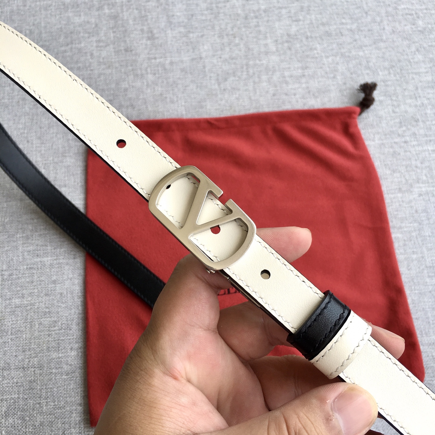 华伦·天奴  女款专柜在售爆款  👏👏👏 感谢客户反馈实拍图，顶级货 自己看细节 2.0CM 都有货  