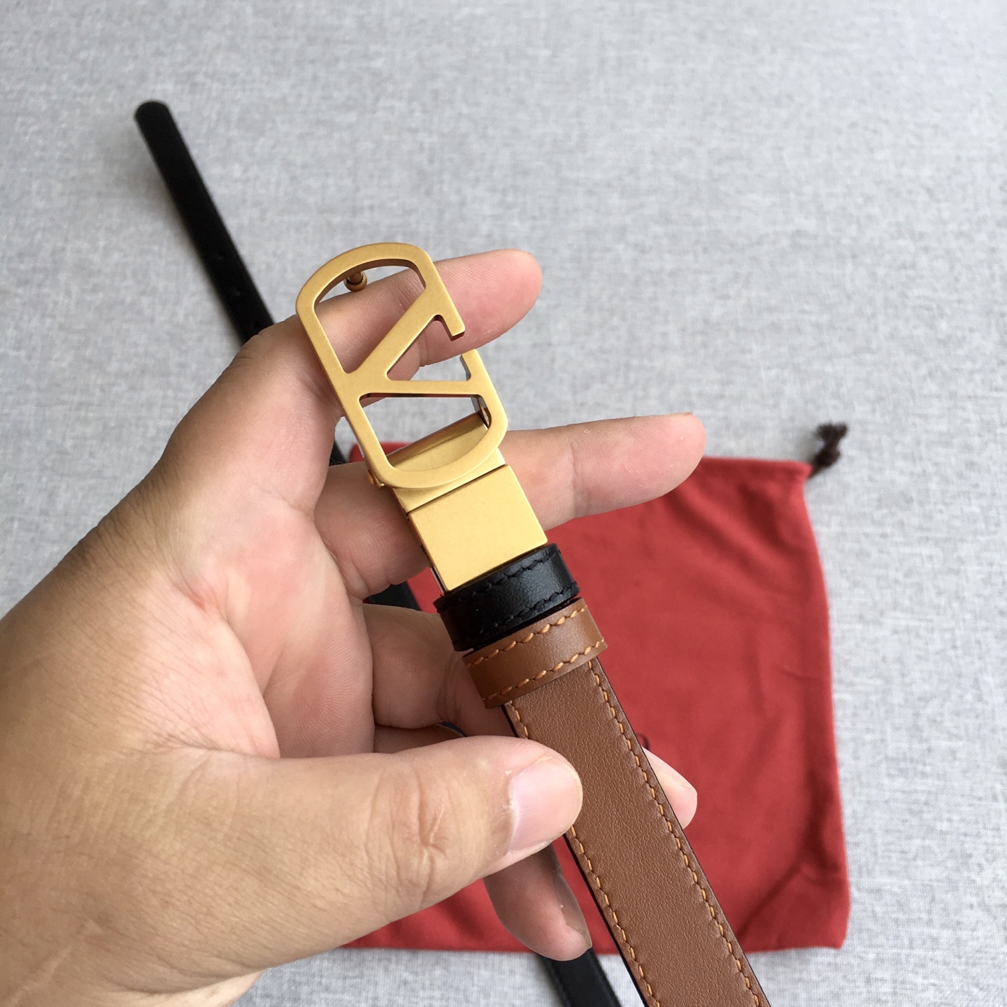 华伦·天奴  女款专柜在售爆款  👏👏👏 感谢客户反馈实拍图，顶级货 自己看细节 2.0CM 都有货  