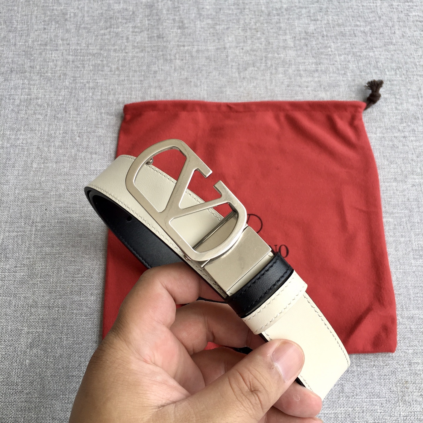 华伦·天奴  女款专柜在售爆款  👏👏👏 感谢客户反馈实拍图，顶级货 自己看细节 3.0CM 都有货  