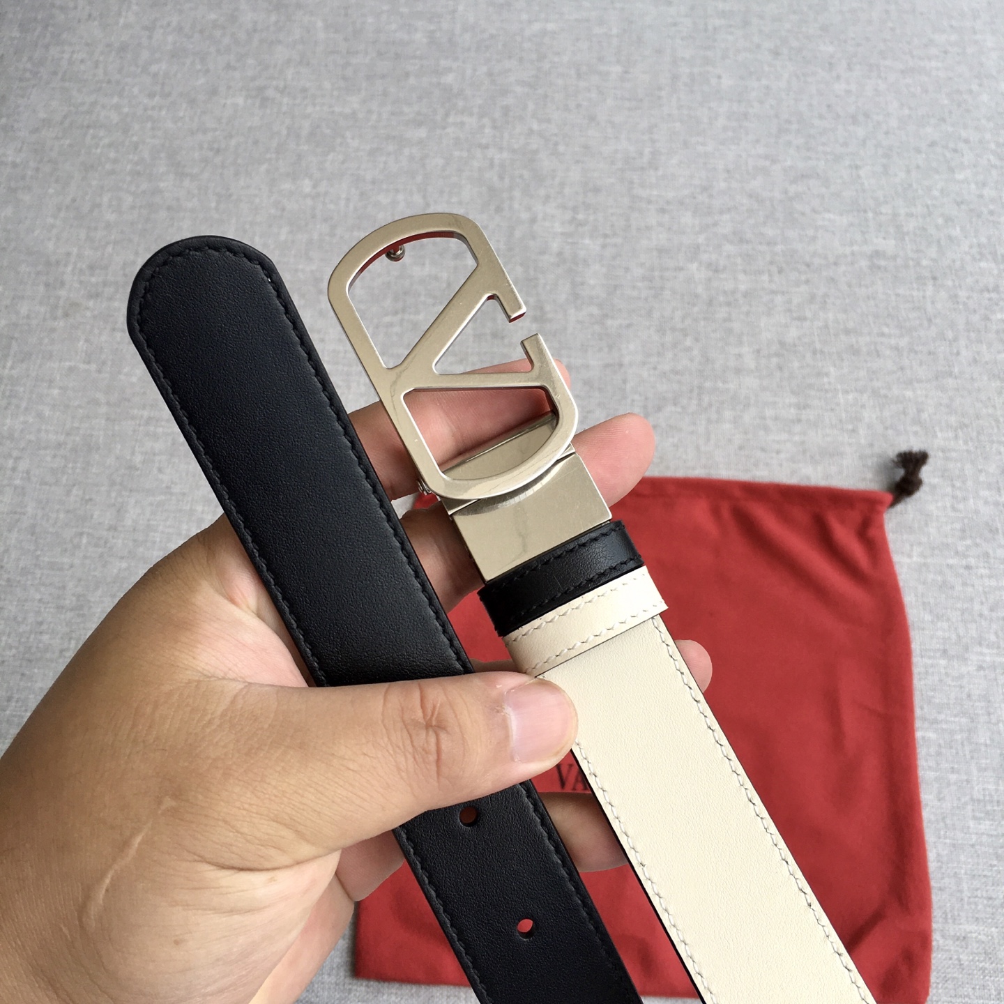 华伦·天奴  女款专柜在售爆款  👏👏👏 感谢客户反馈实拍图，顶级货 自己看细节 3.0CM 都有货  