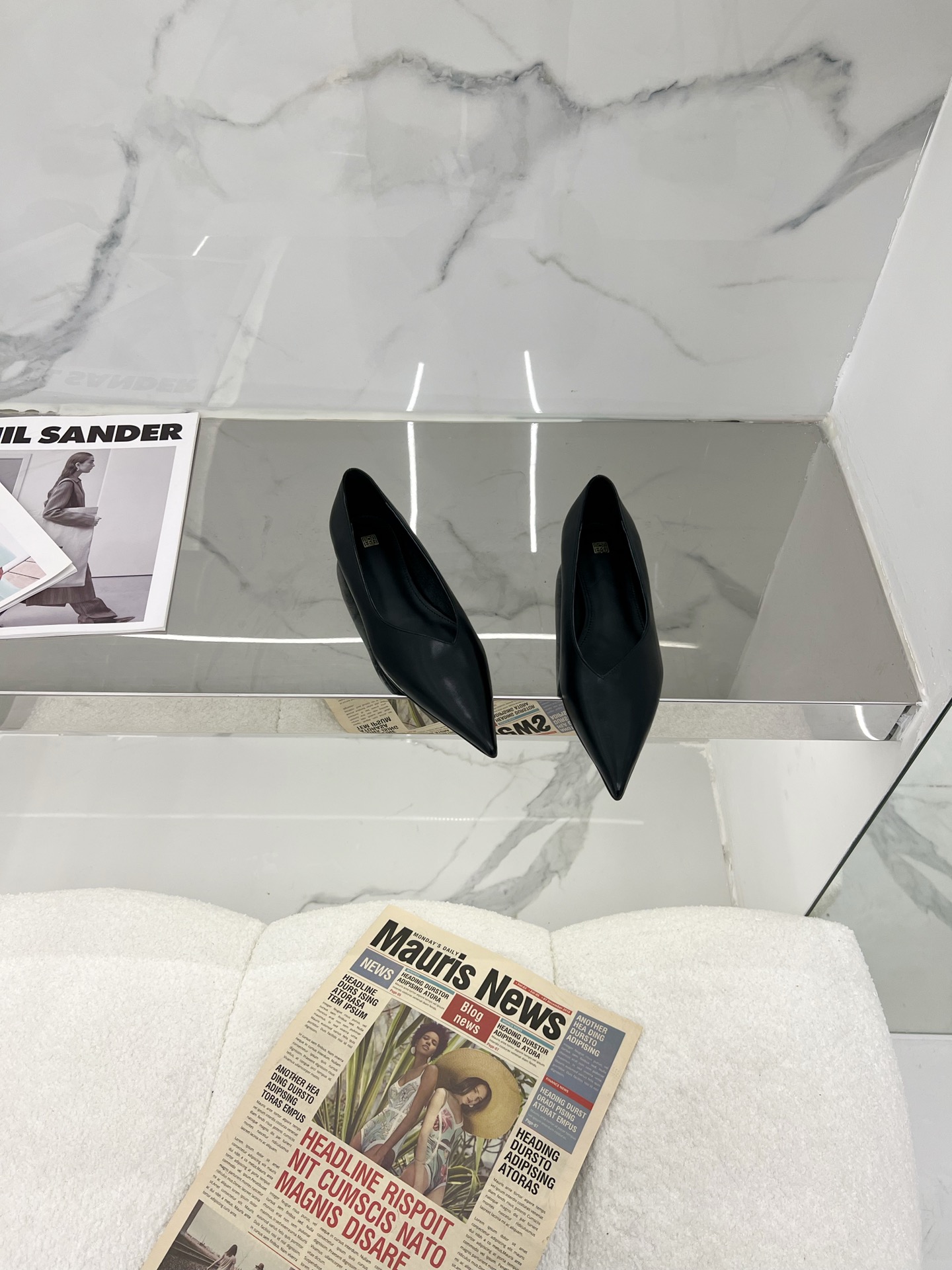 Luxurious Pointy Shoes: ‘Toteme 2024/ss Collection with Cattle and Sheep Skin - 图片 3
